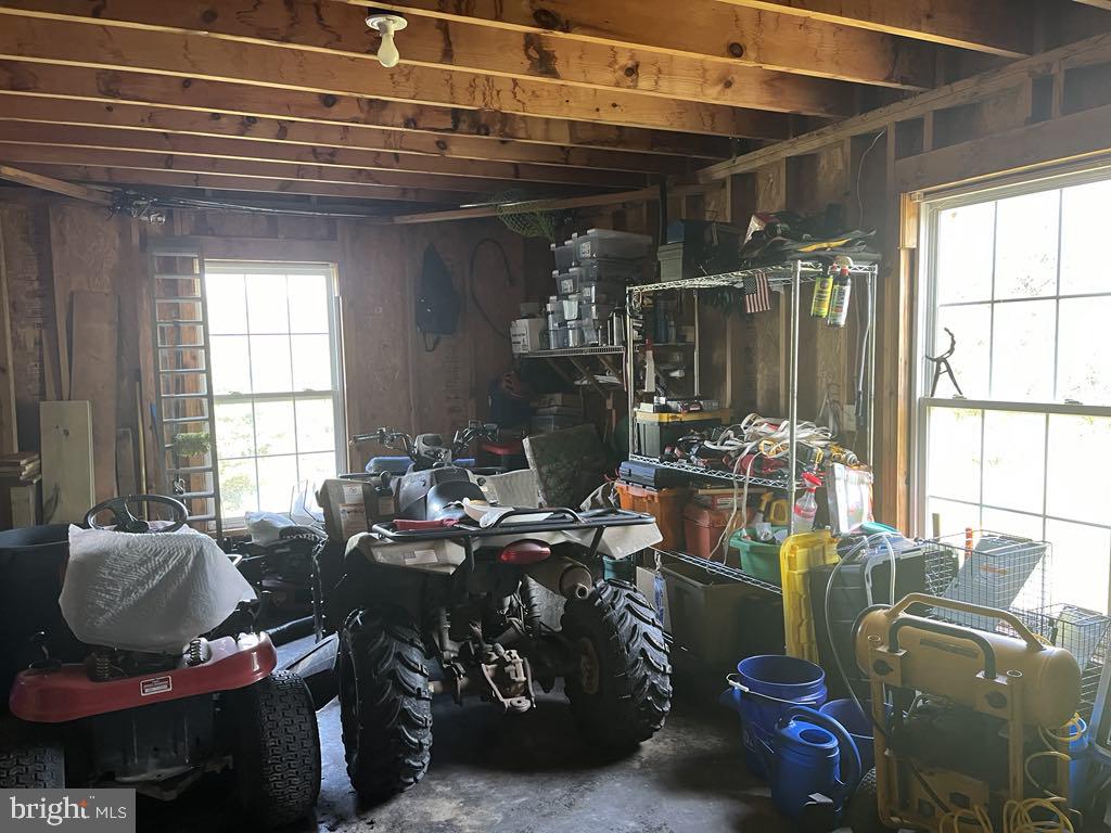 RUSHING RIVER FARMS - Residential