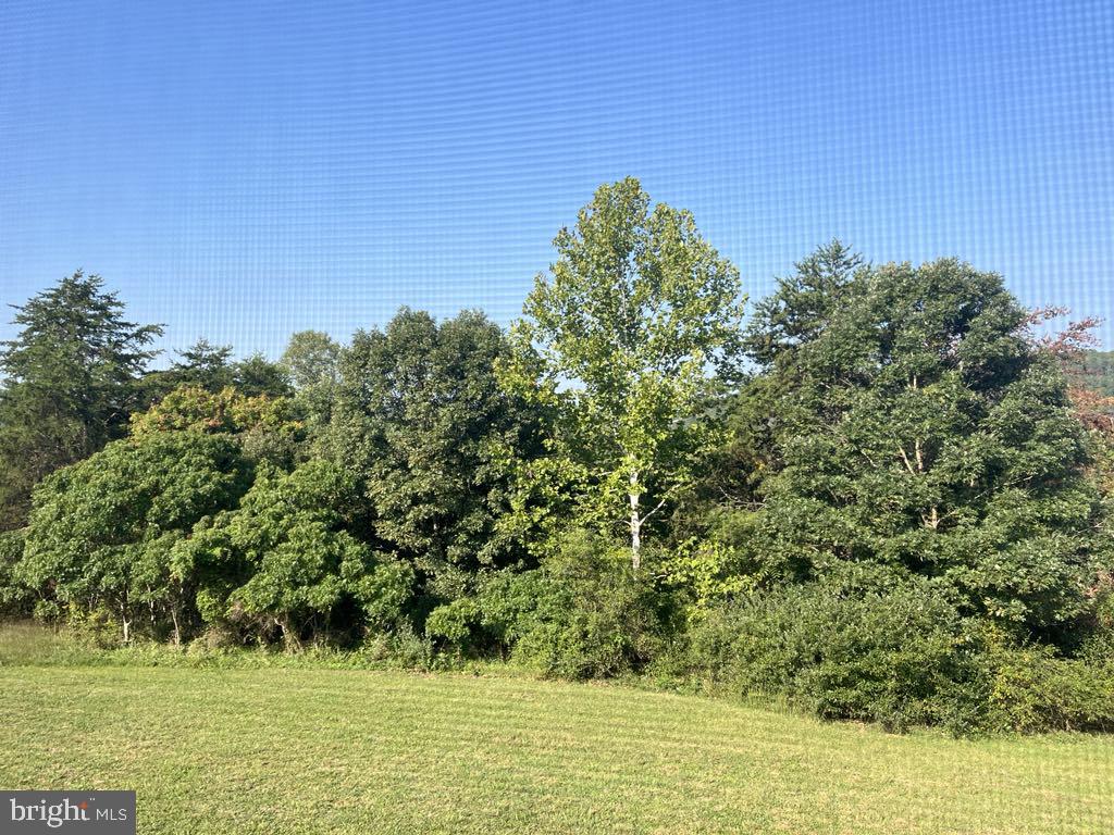 RUSHING RIVER FARMS - Residential