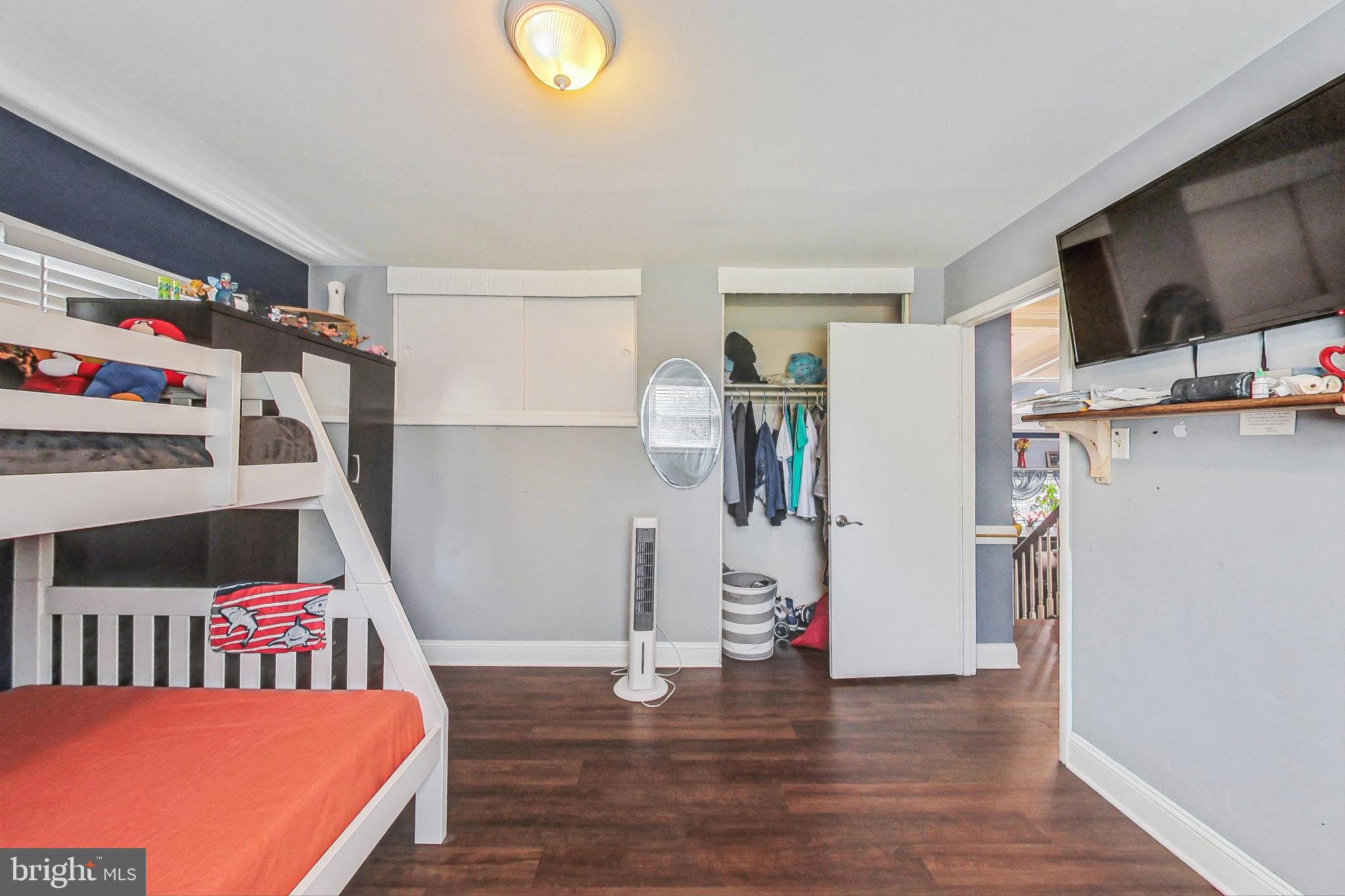 KNOLLWOOD - Residential