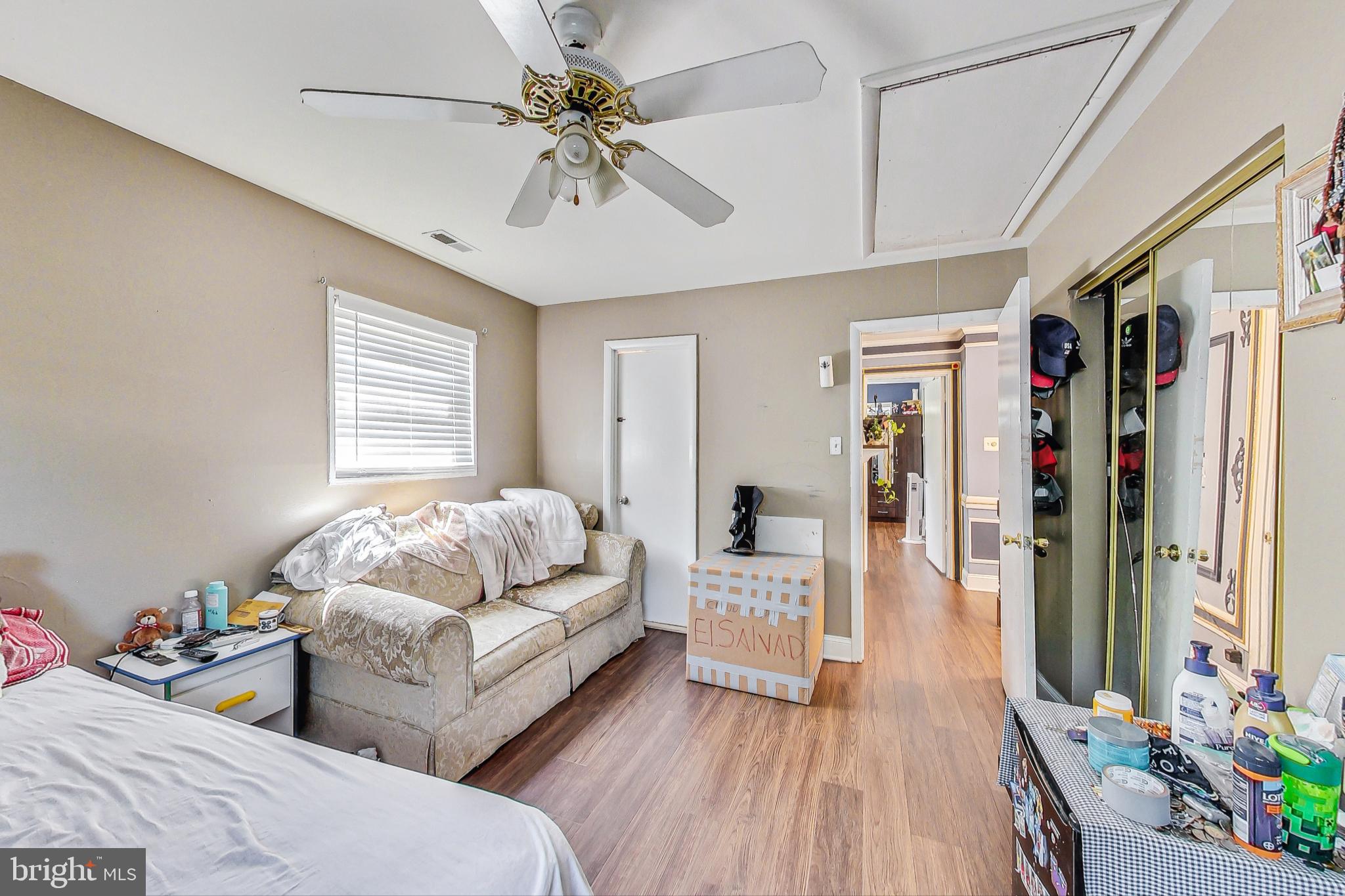 KNOLLWOOD - Residential