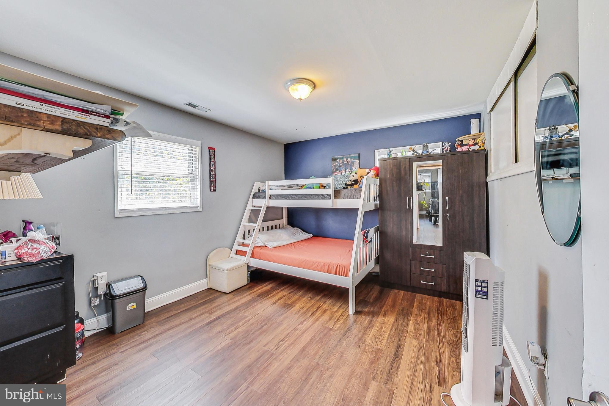 KNOLLWOOD - Residential