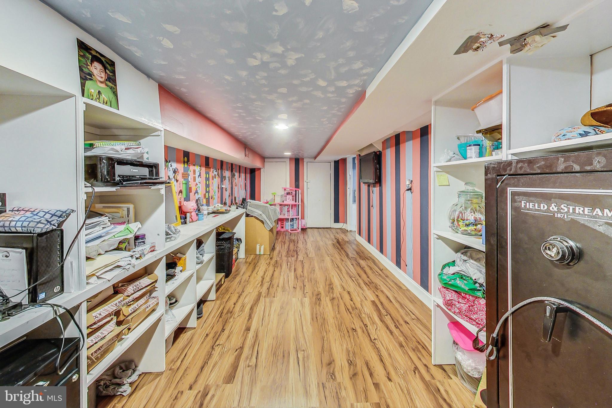 KNOLLWOOD - Residential