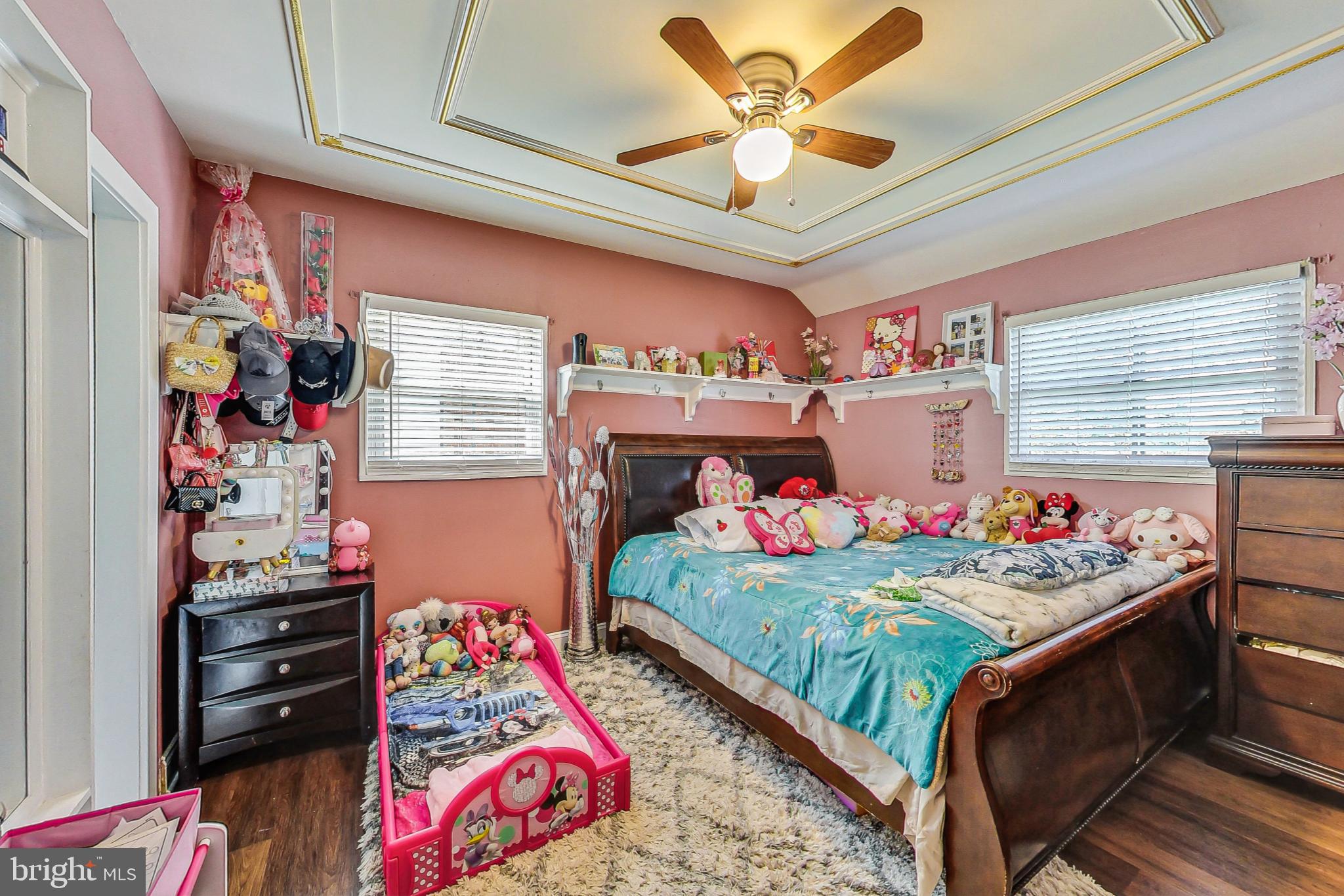 KNOLLWOOD - Residential