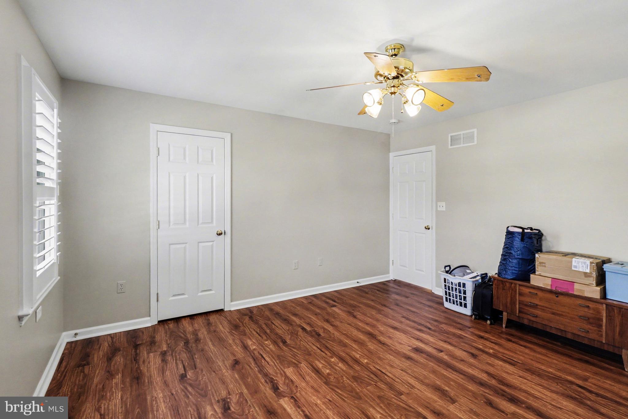 JACOBS CREEK - Residential