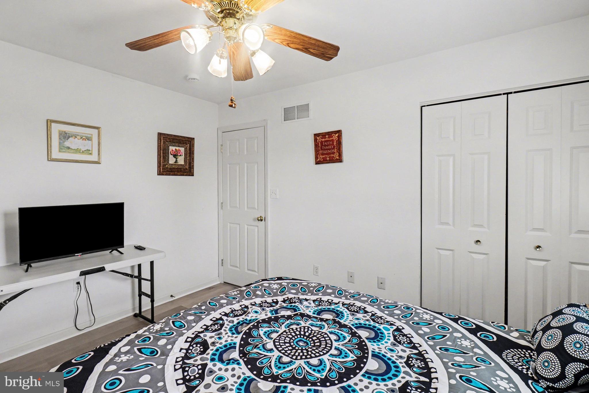 JACOBS CREEK - Residential