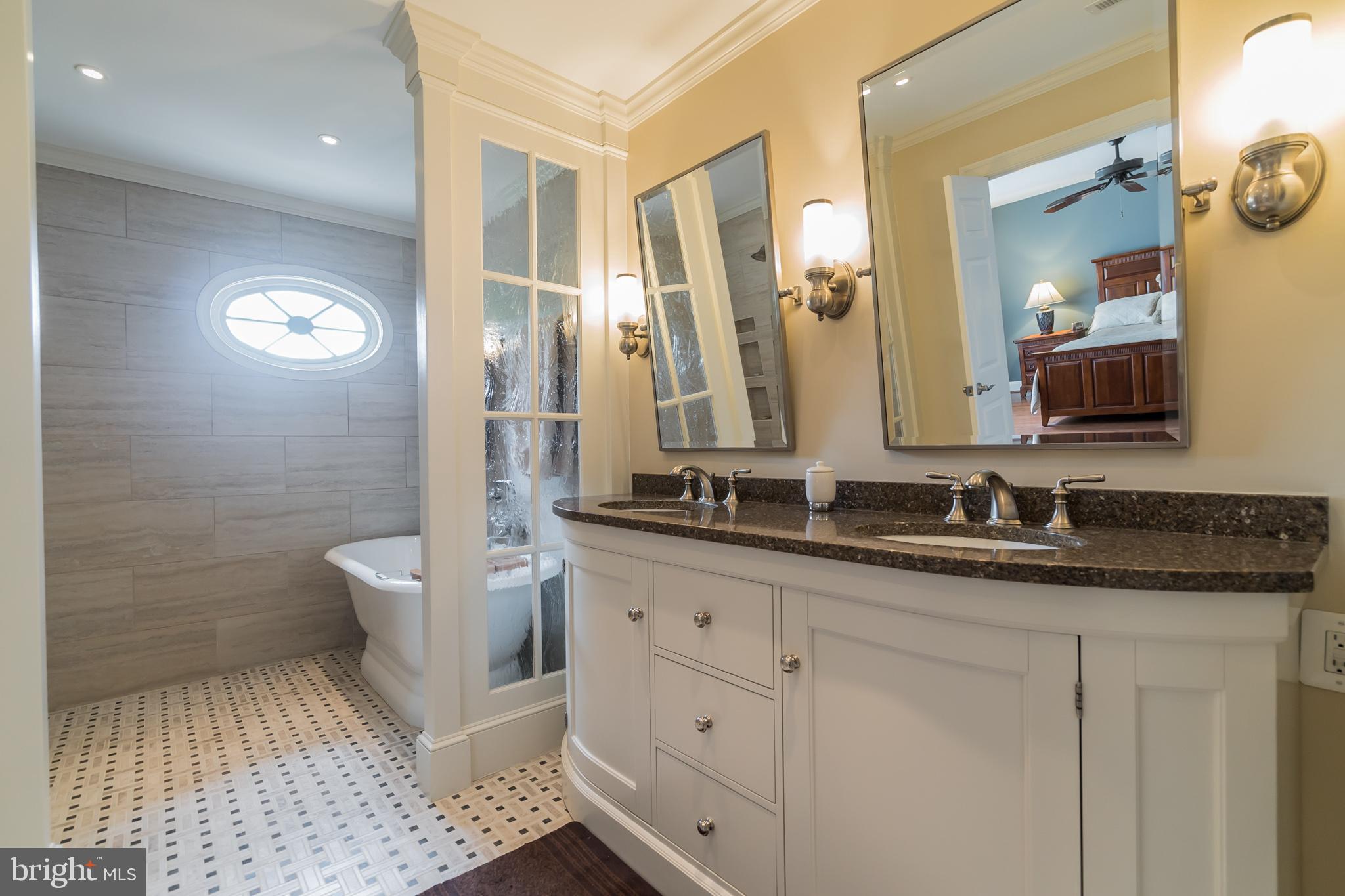 GRESHAM PLACE - Residential