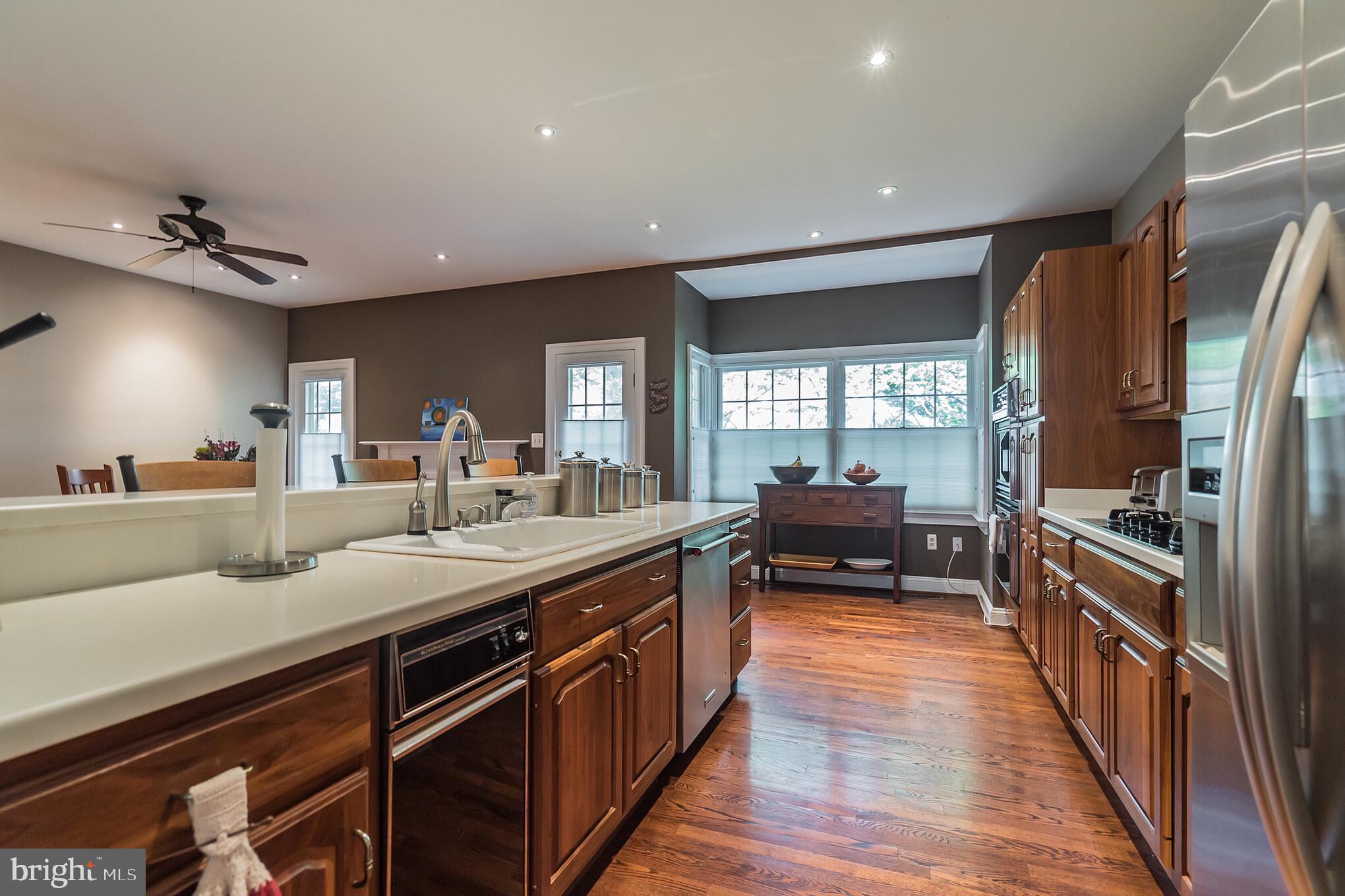 GRESHAM PLACE - Residential