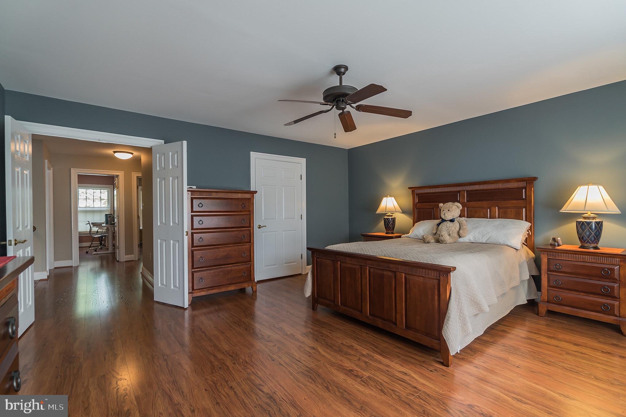 GRESHAM PLACE - Residential