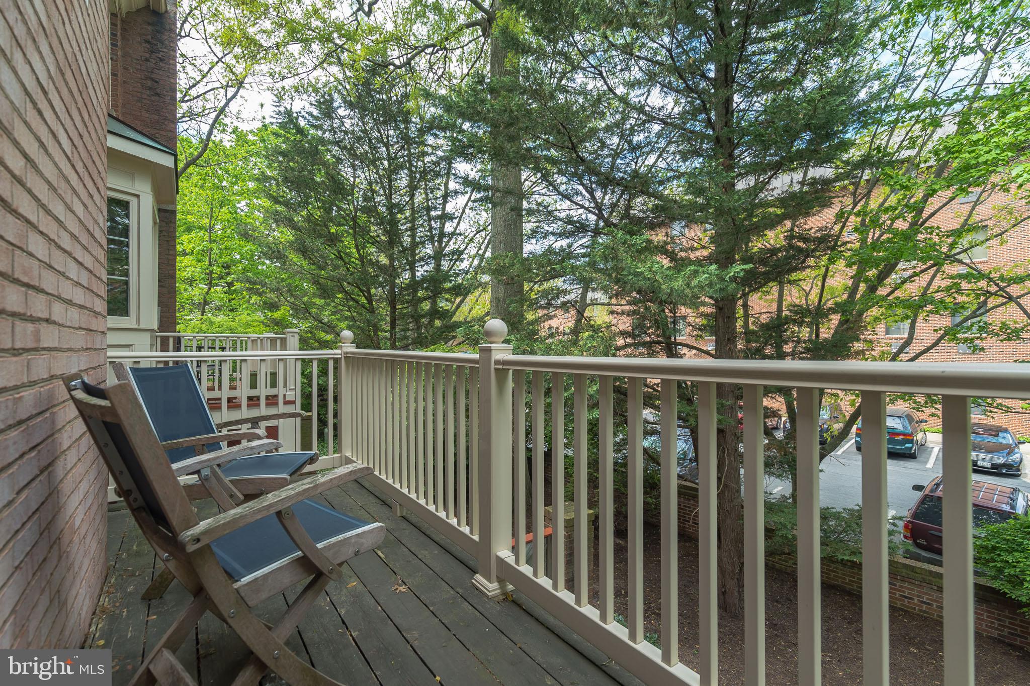 GRESHAM PLACE - Residential