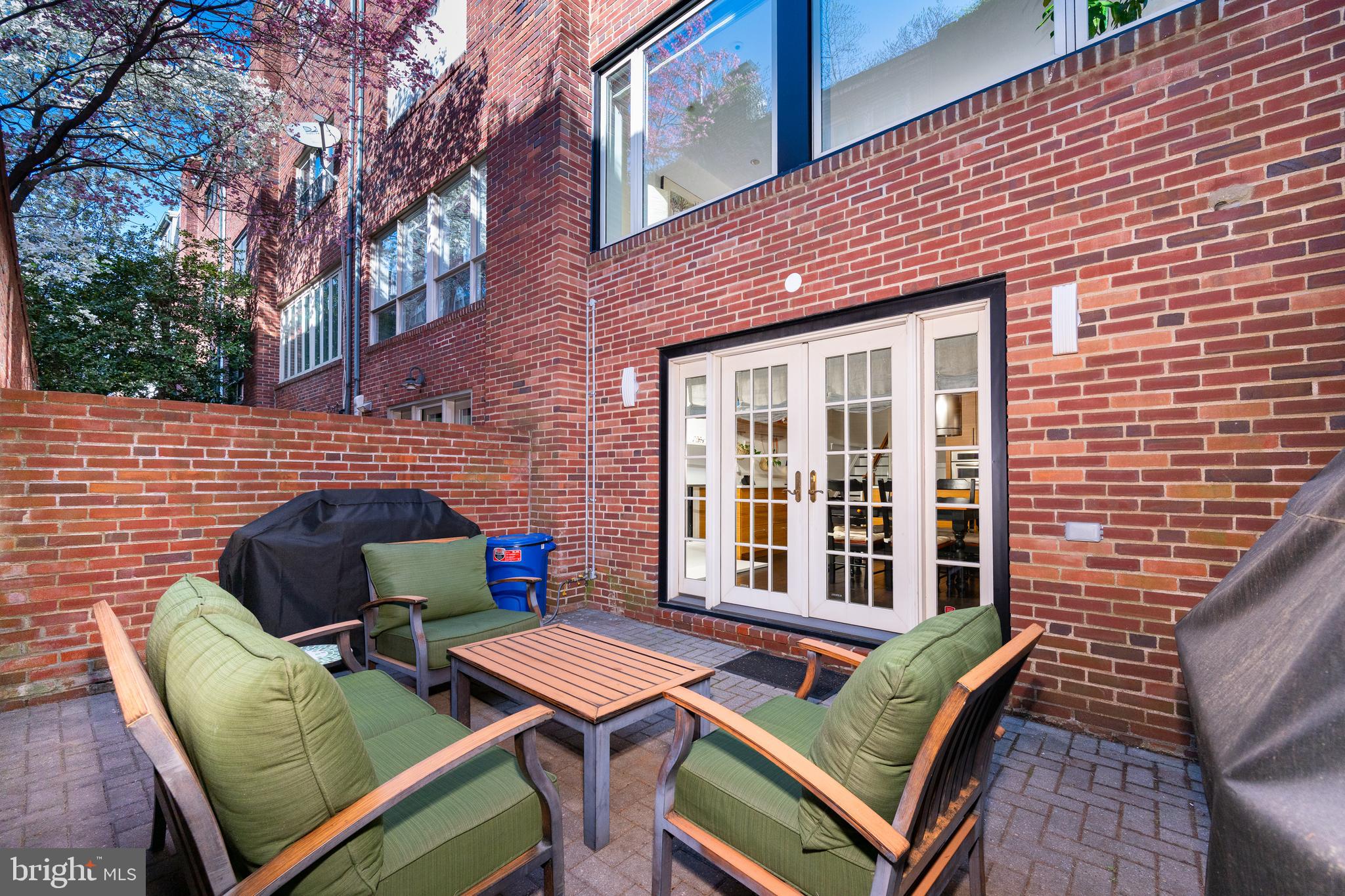 WASHINGTON SQ WEST - Residential
