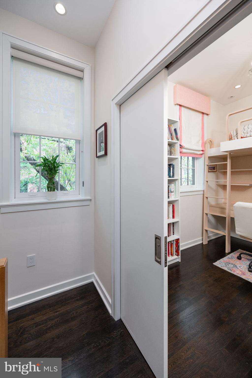 WASHINGTON SQ WEST - Residential