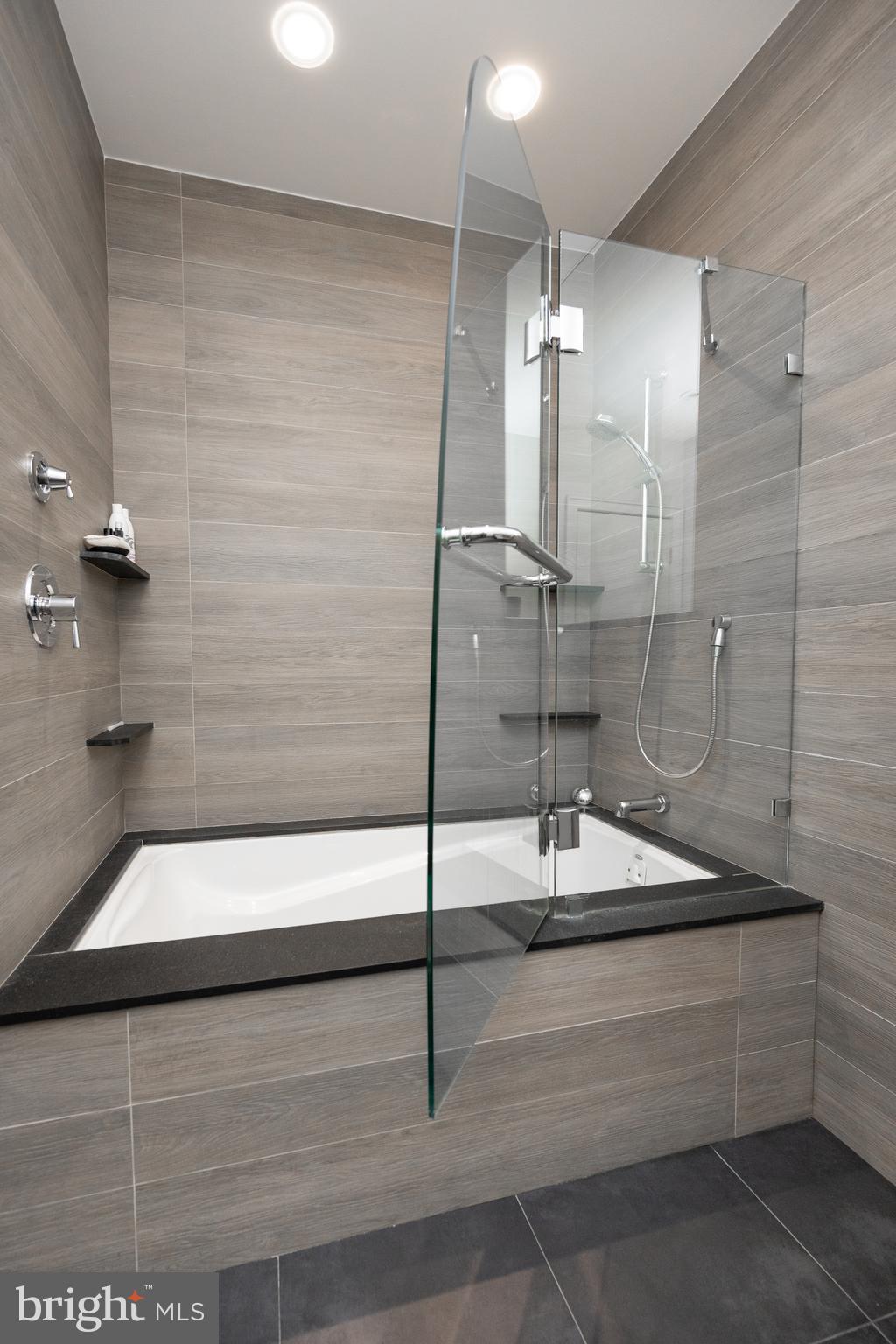 WASHINGTON SQ WEST - Residential