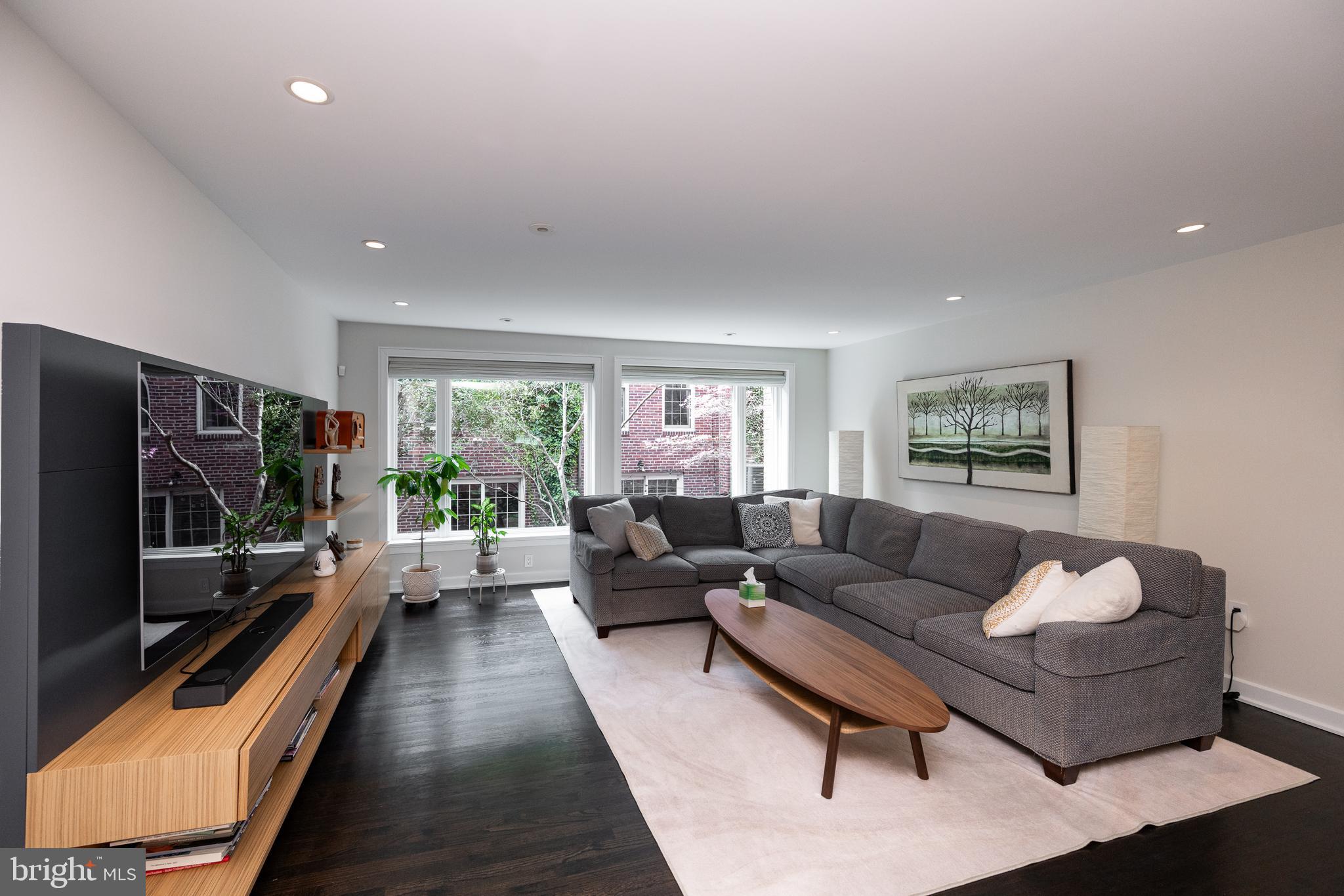 WASHINGTON SQ WEST - Residential