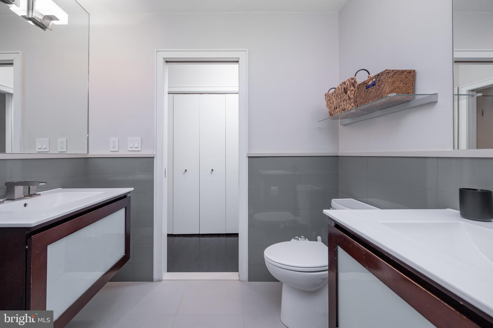 WASHINGTON SQ WEST - Residential