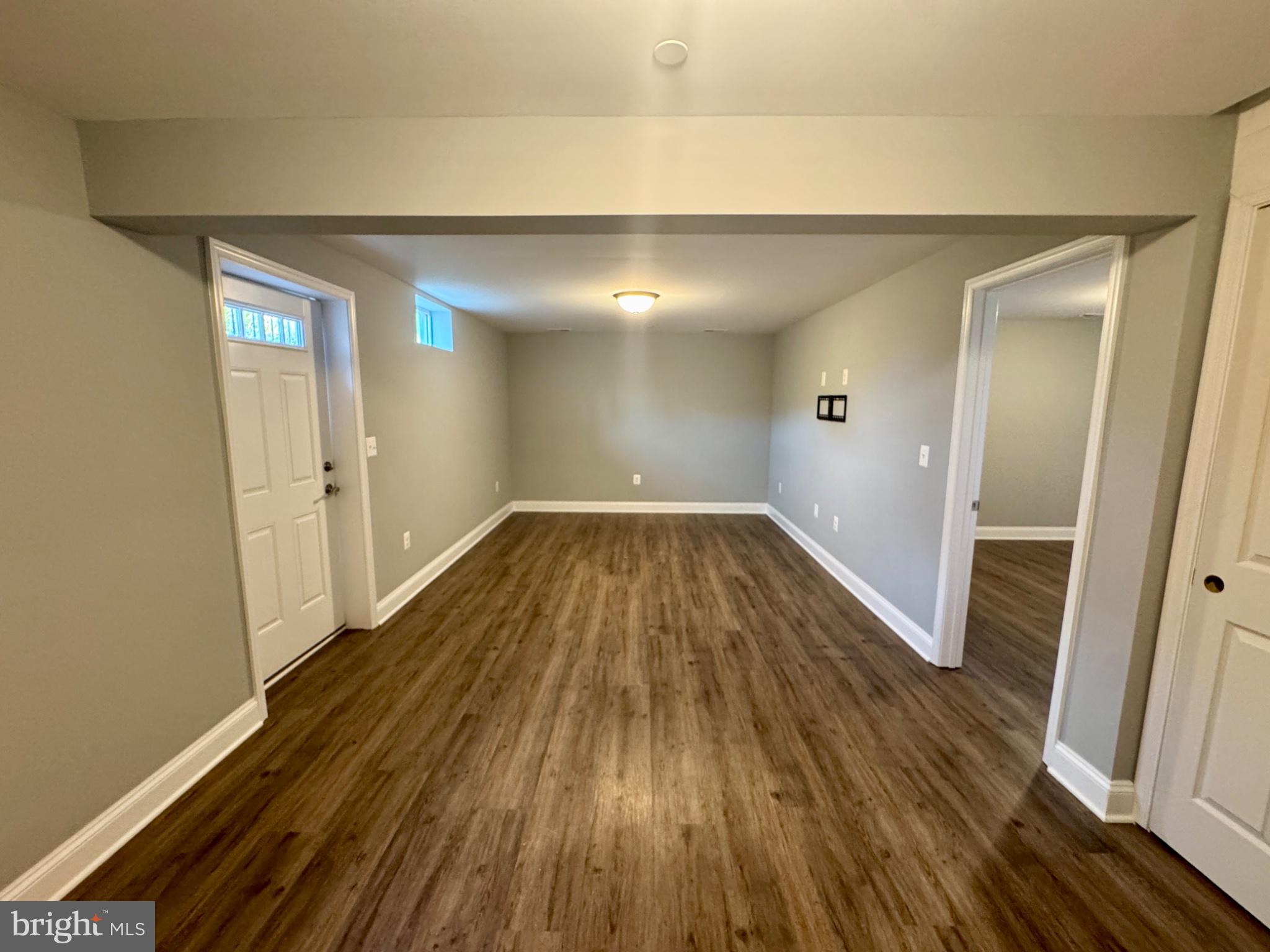 1005 CLOVER CIRCLE B