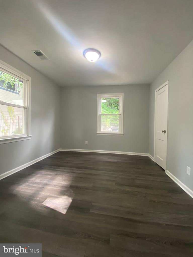 CAPITOL HEIGHTS - Residential Lease