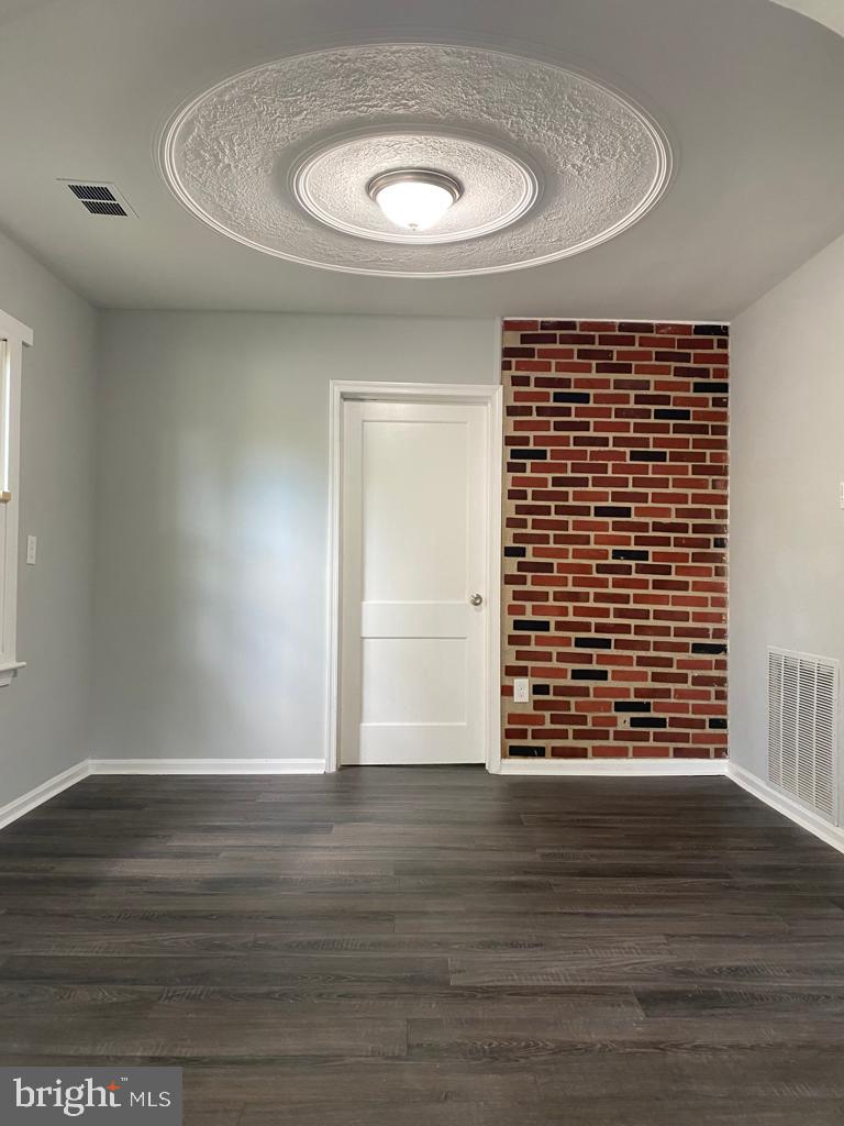 CAPITOL HEIGHTS - Residential Lease