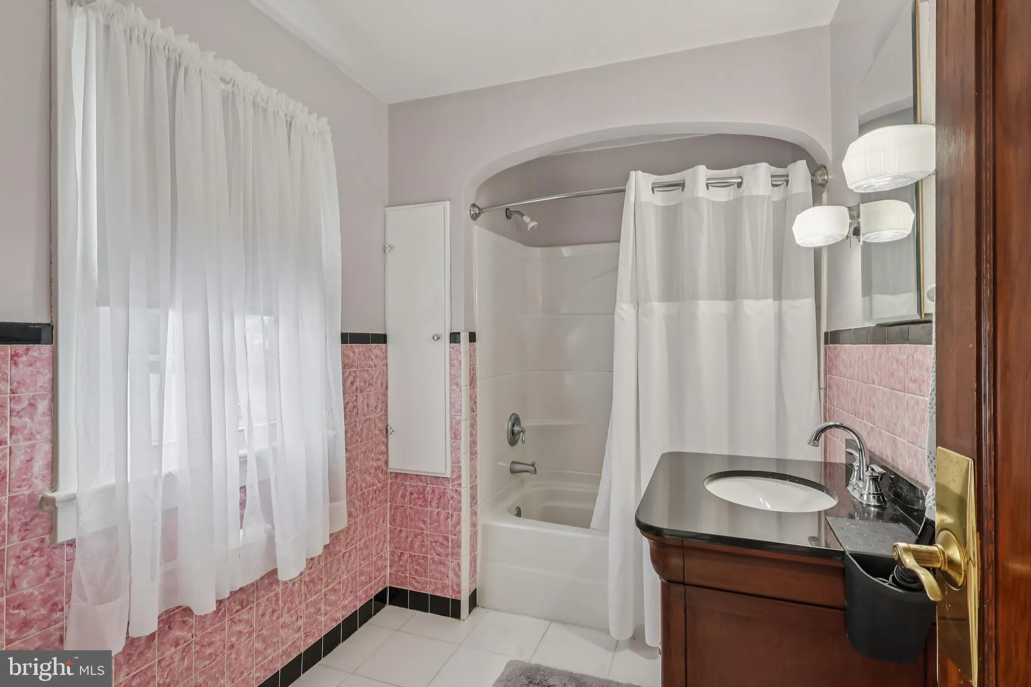 Bridgeton, New Jersey 08302, United States, 3 Bedrooms Bedrooms, ,2 BathroomsBathrooms,Residential,Active,170378