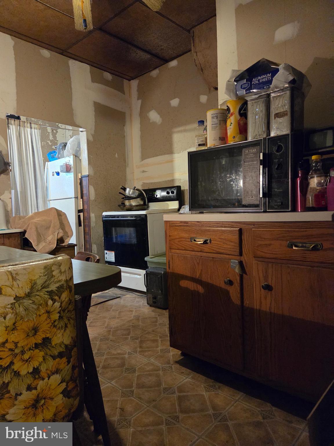 BELMONT VILLAGE - Residential