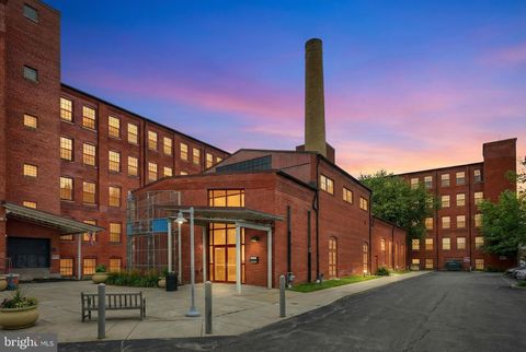 Photo of 241 N Franklin Street #4, HANOVER, PA 17331 (MLS # PAYK2097784)