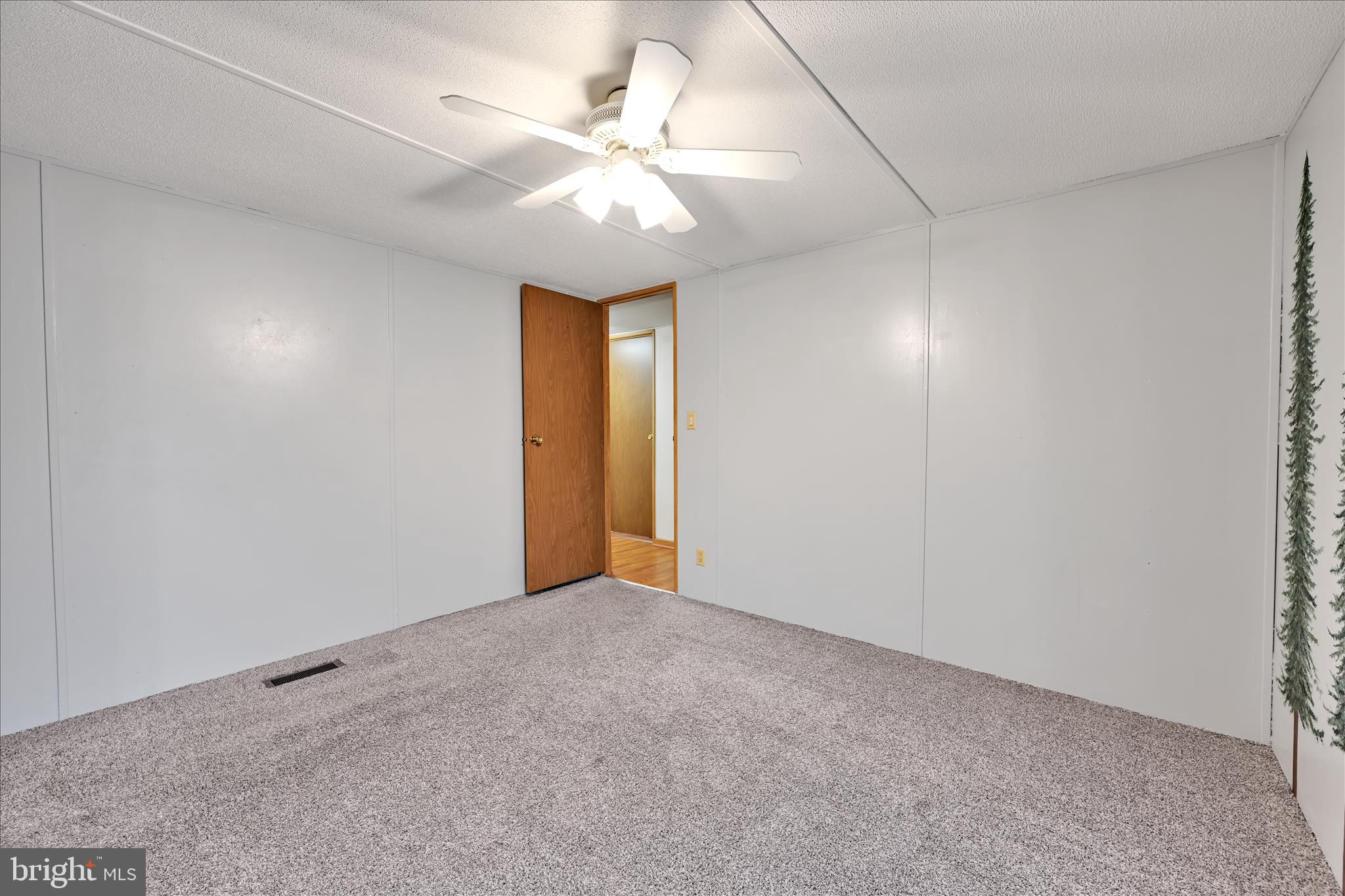 LAKEVIEW MHP - Residential