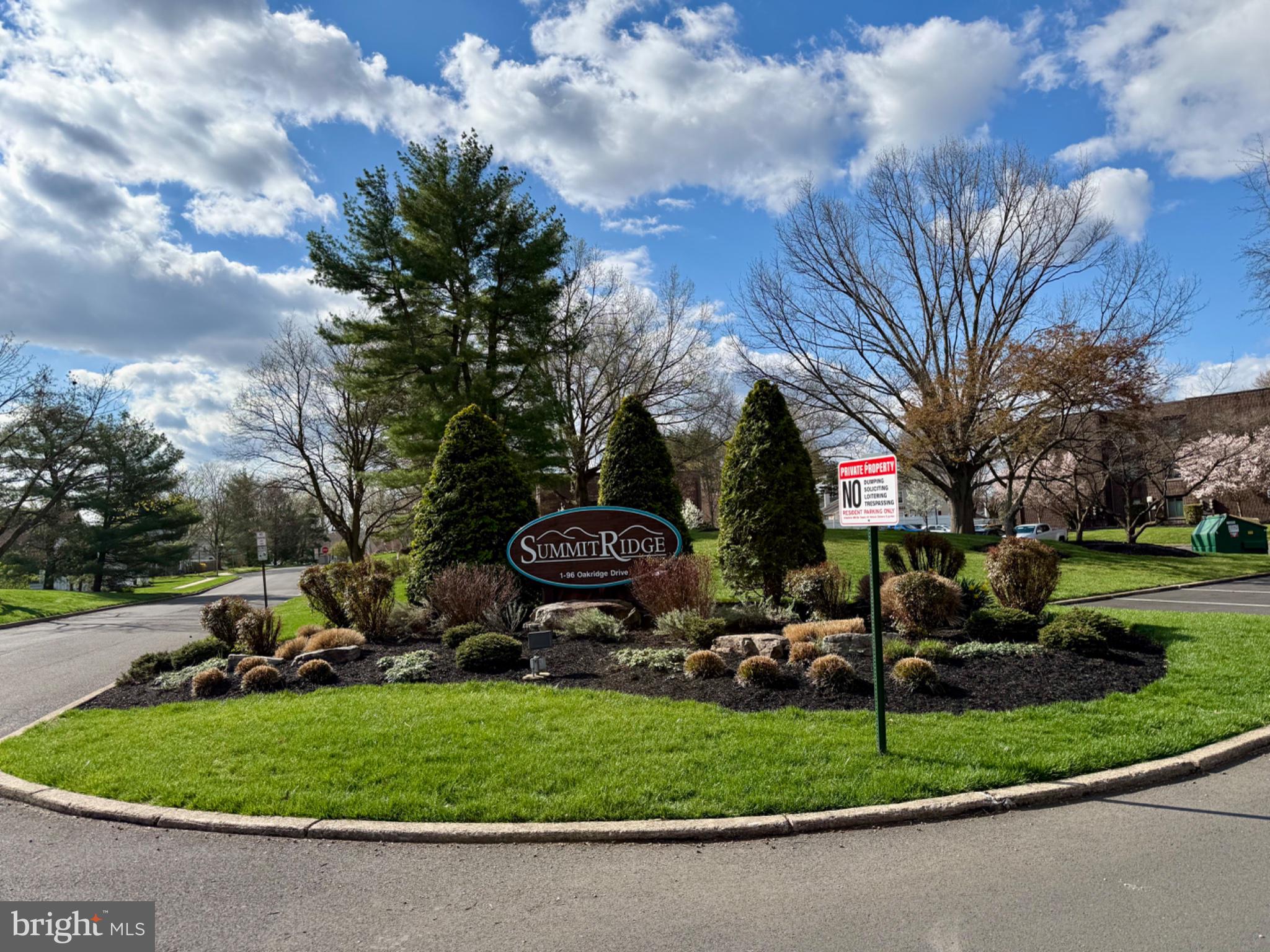 SUMMIT RIDGE - Residential