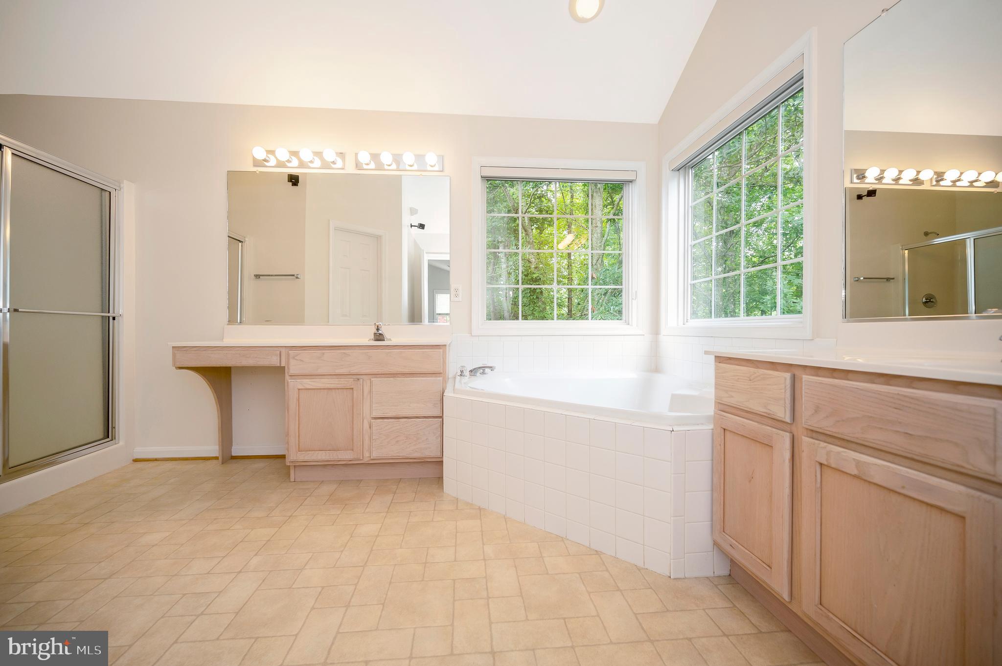 AUTUMN RIDGE - Residential