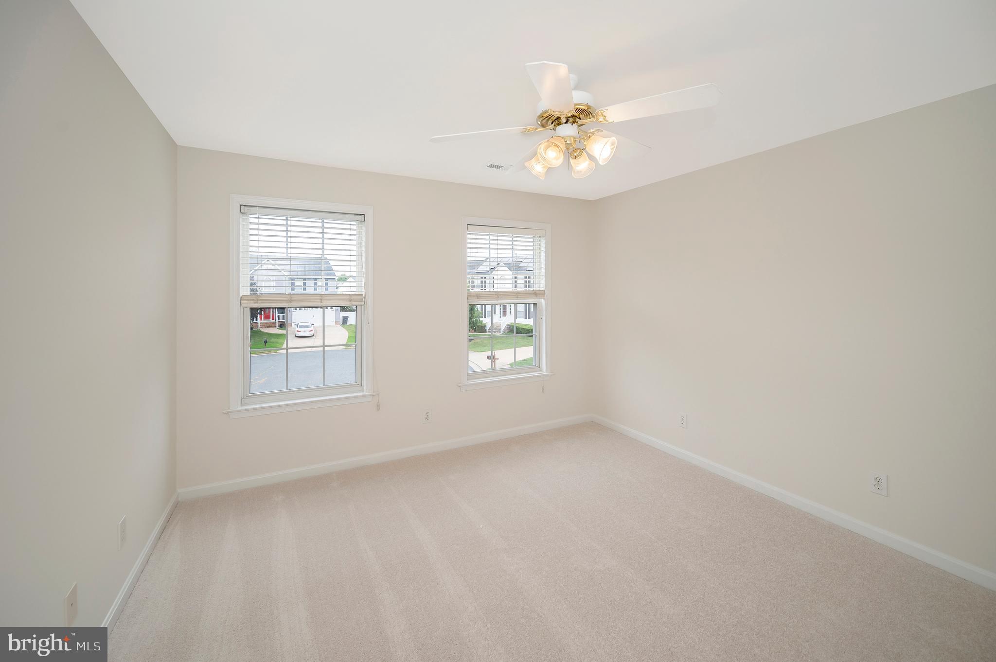 AUTUMN RIDGE - Residential