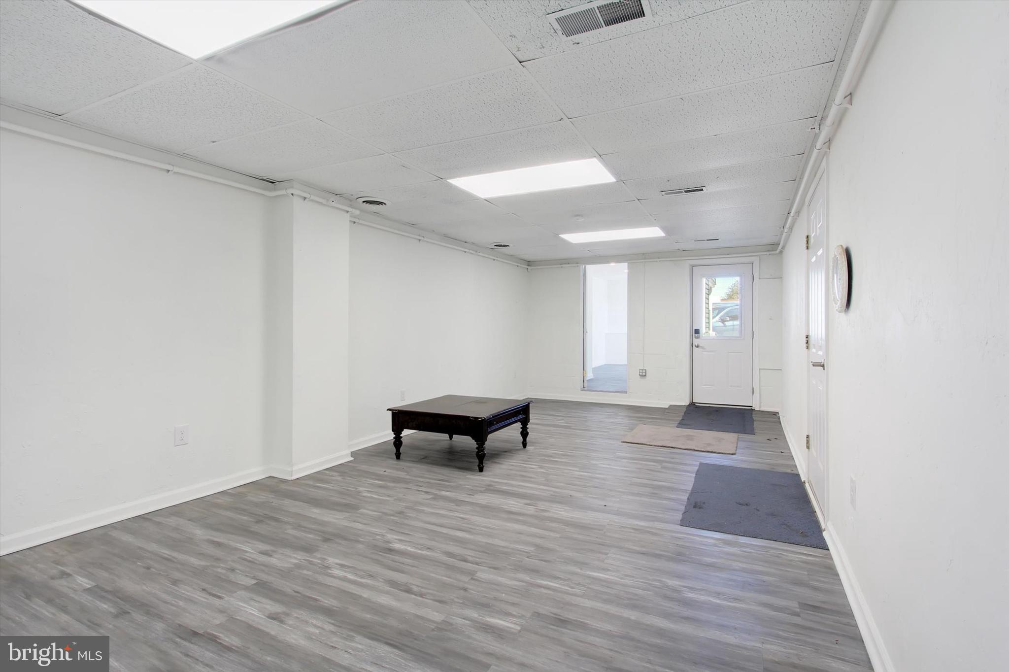 1880 W MARKET STREET