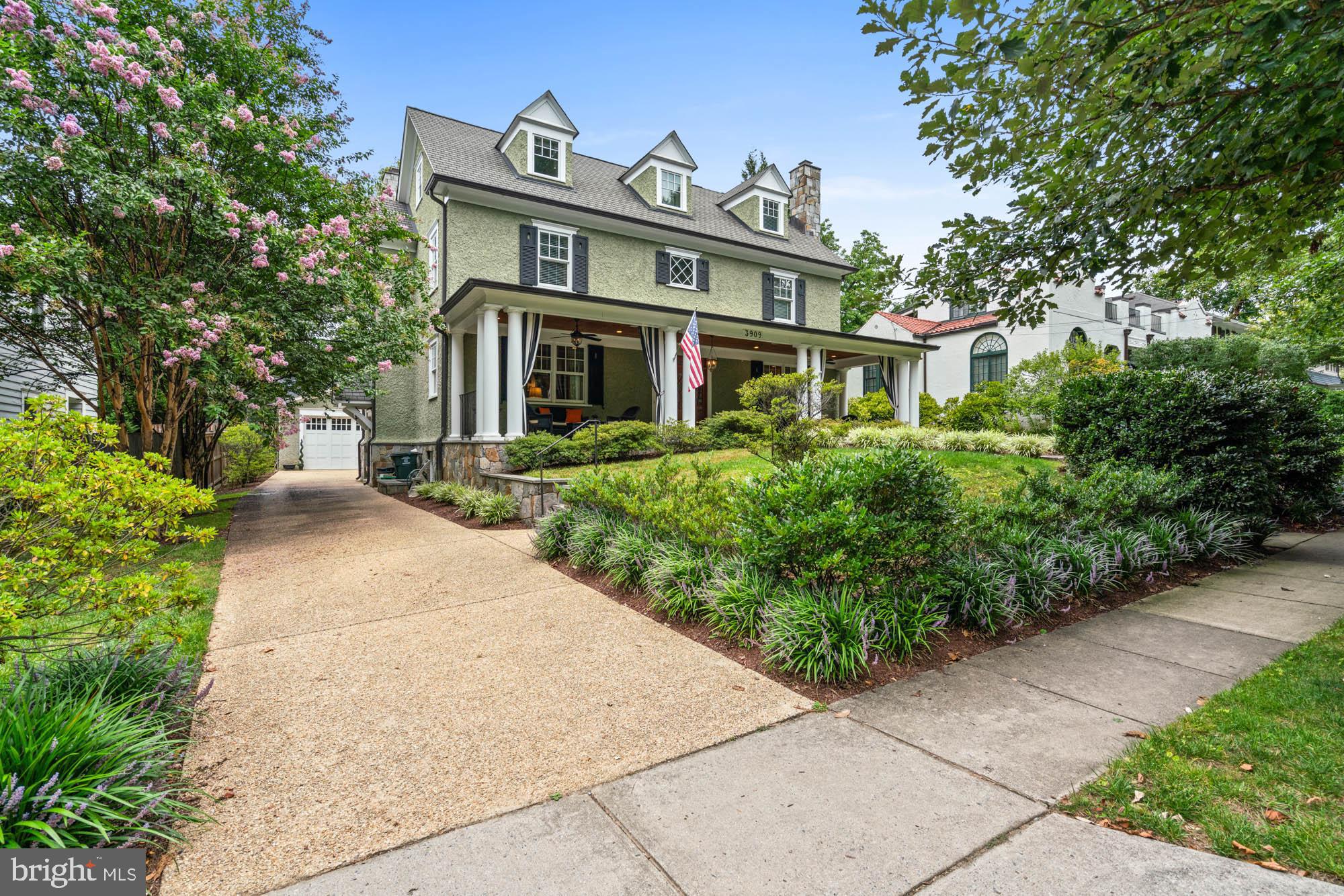 CHEVY CHASE - Residential