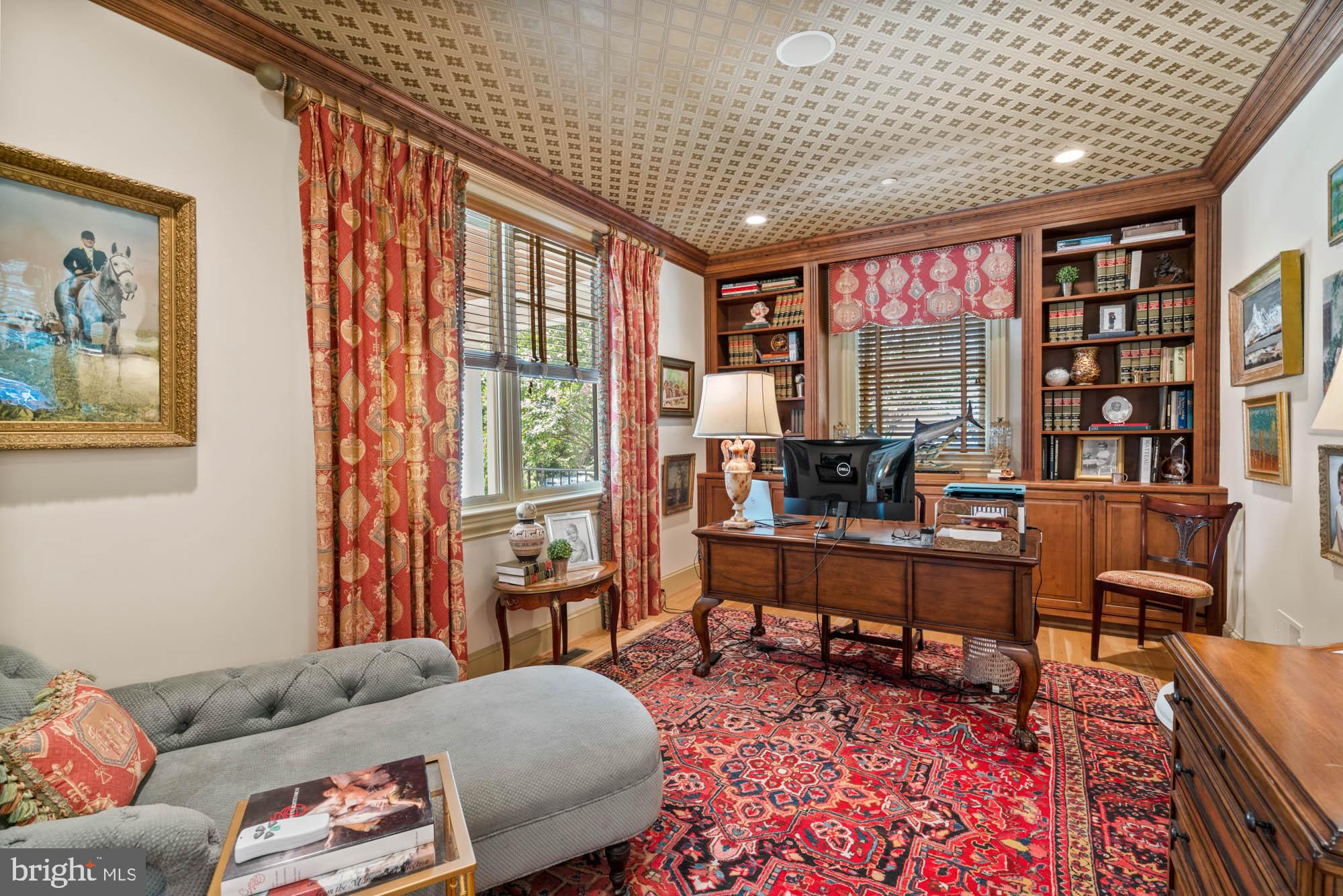 CHEVY CHASE - Residential