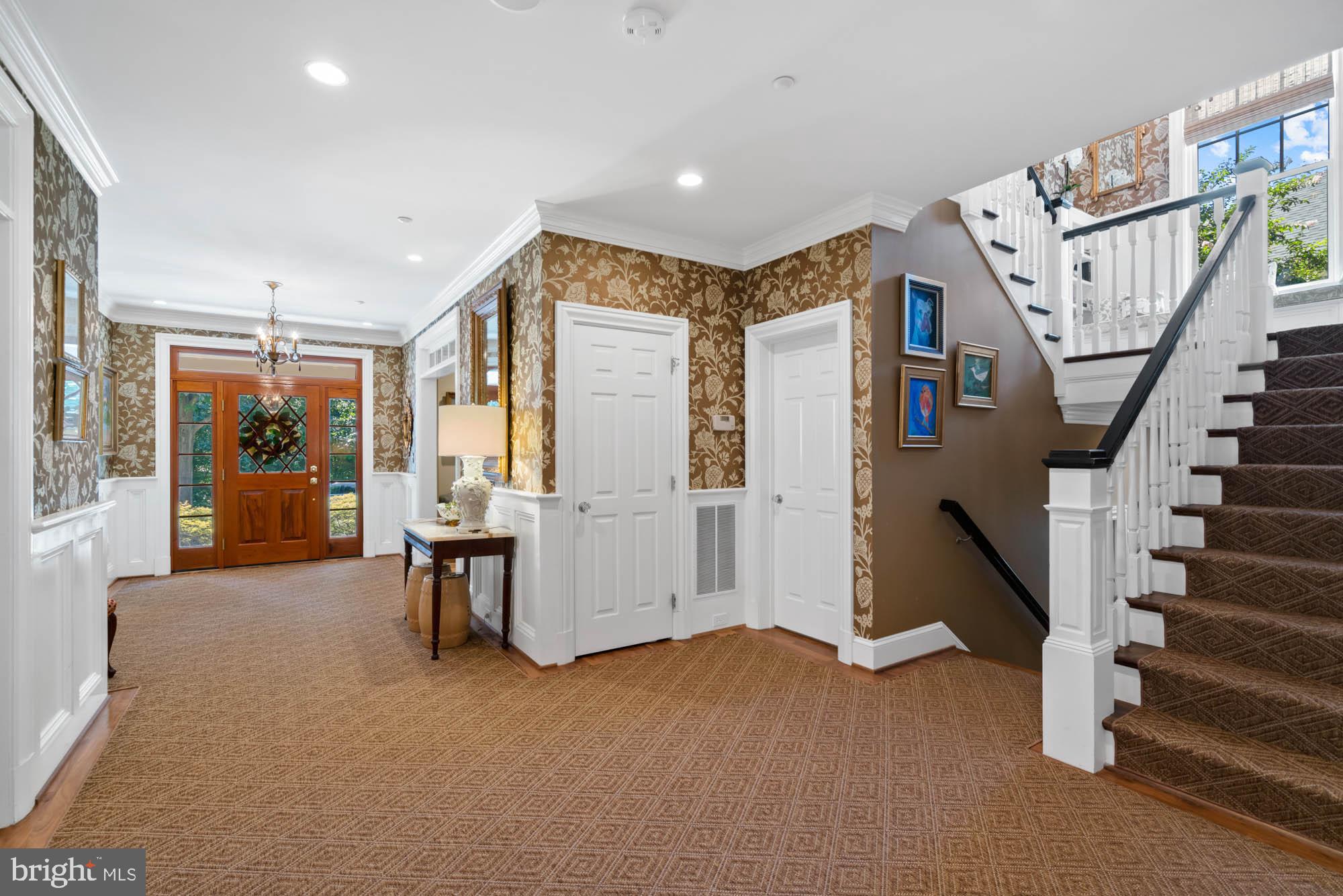 CHEVY CHASE - Residential