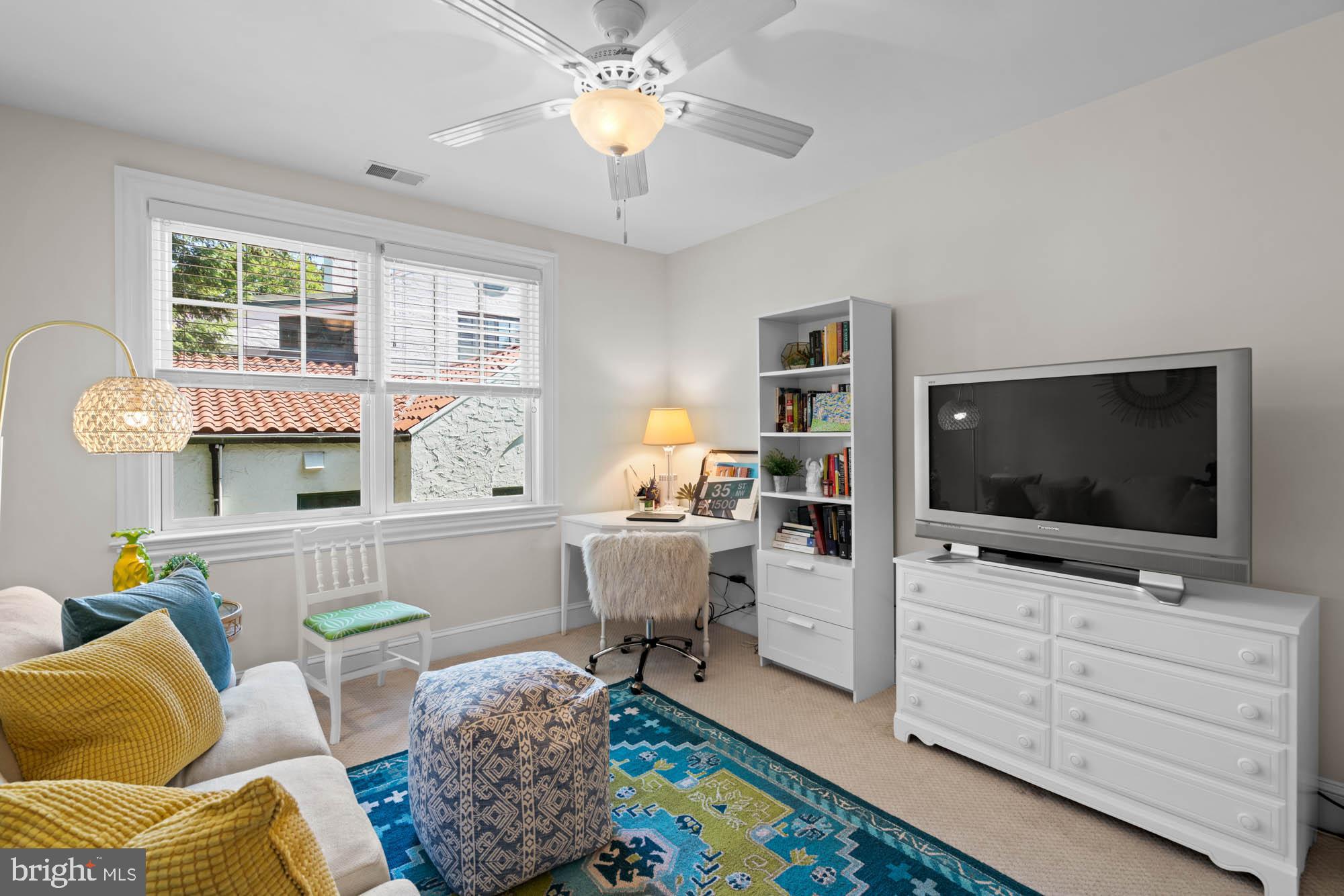 CHEVY CHASE - Residential