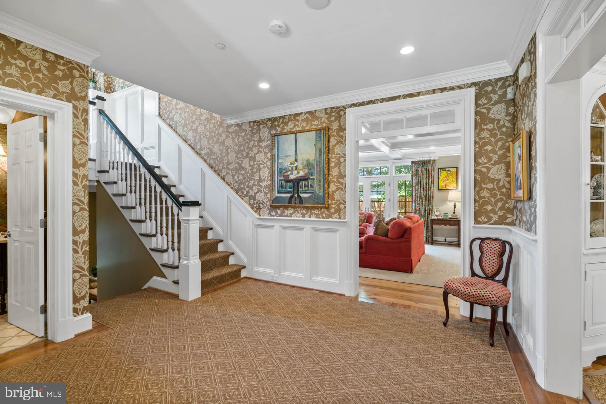 CHEVY CHASE - Residential