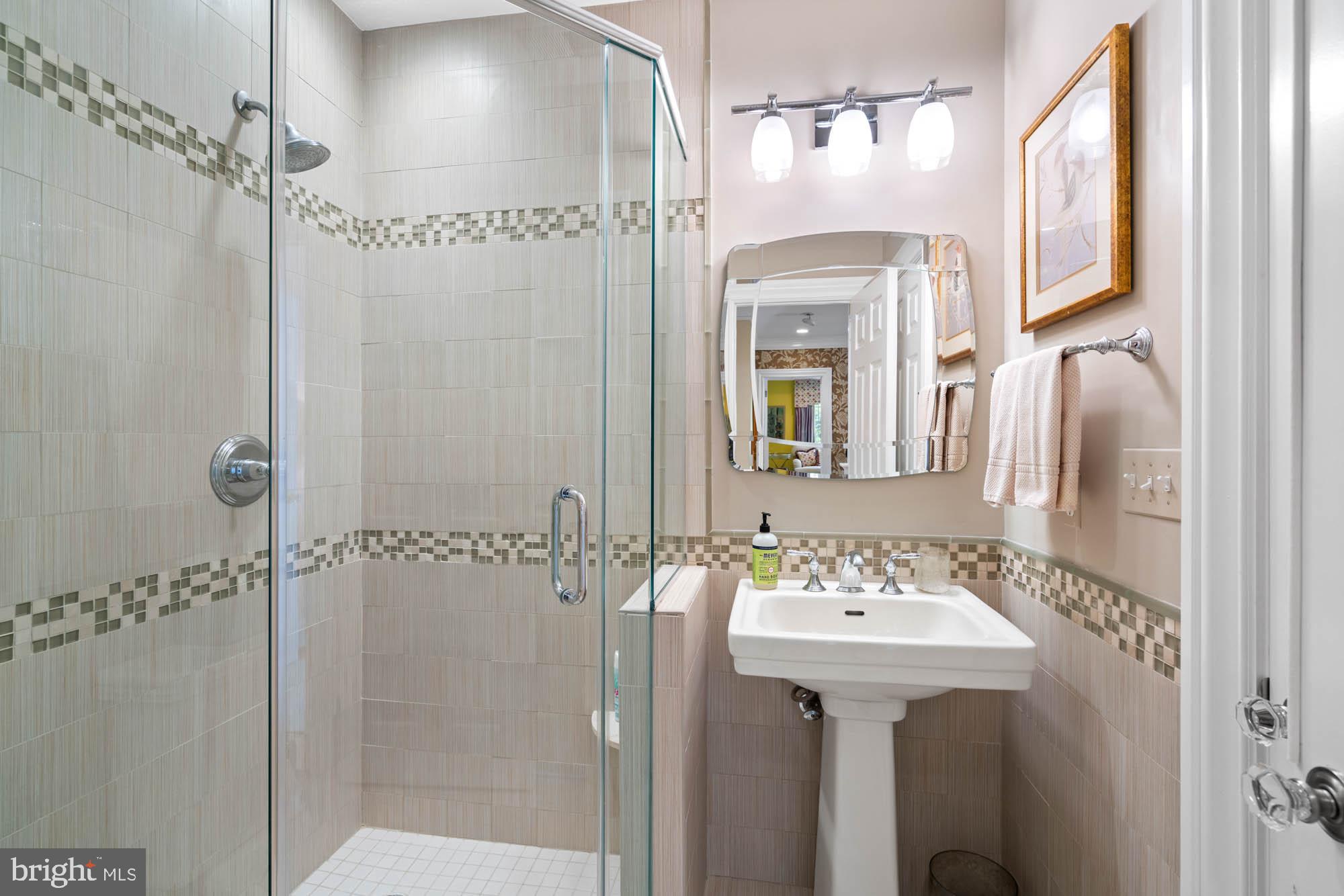 CHEVY CHASE - Residential