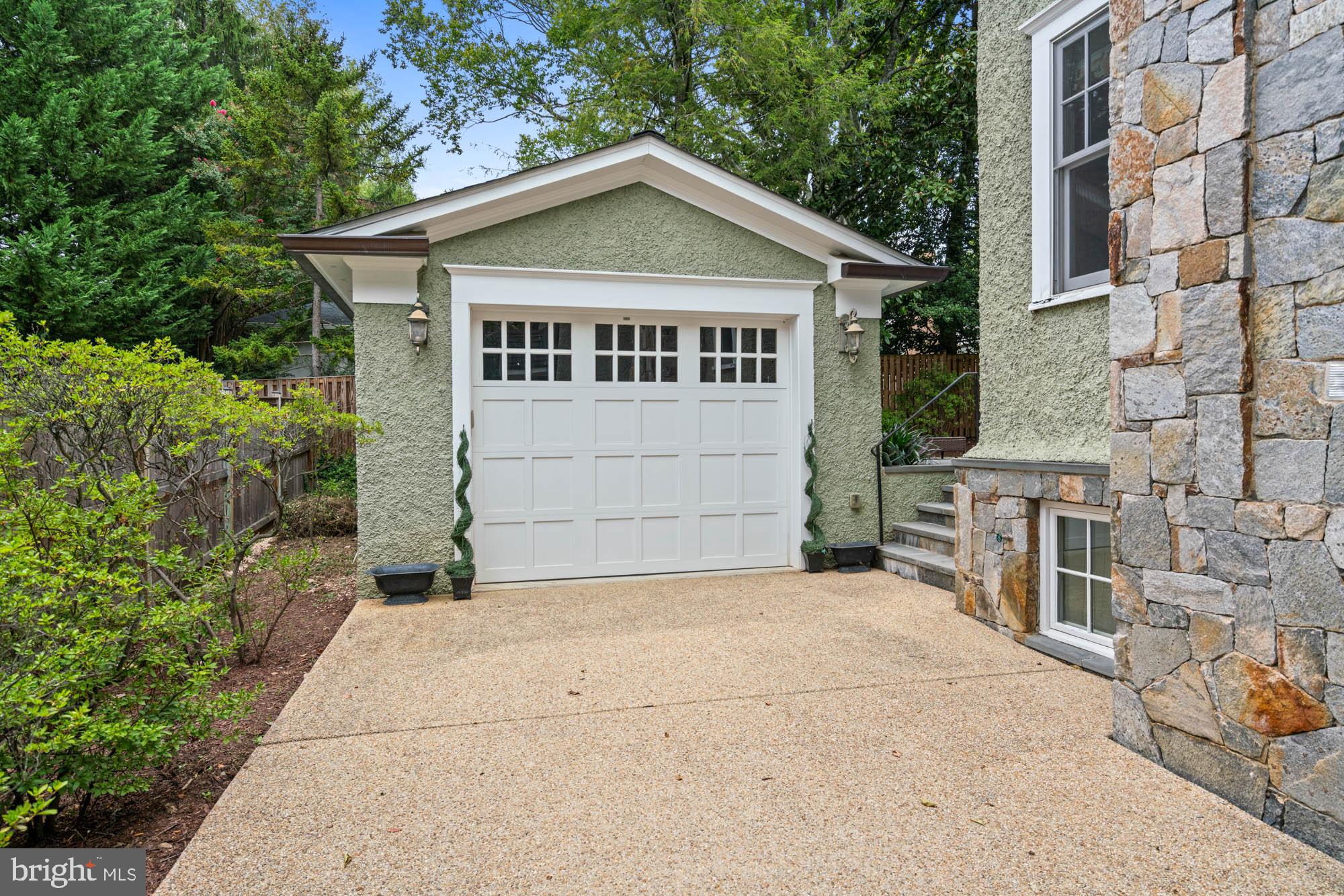 CHEVY CHASE - Residential