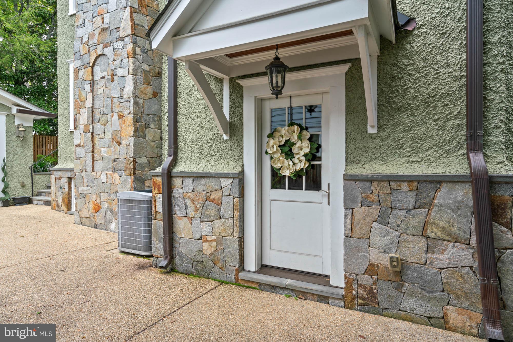 CHEVY CHASE - Residential