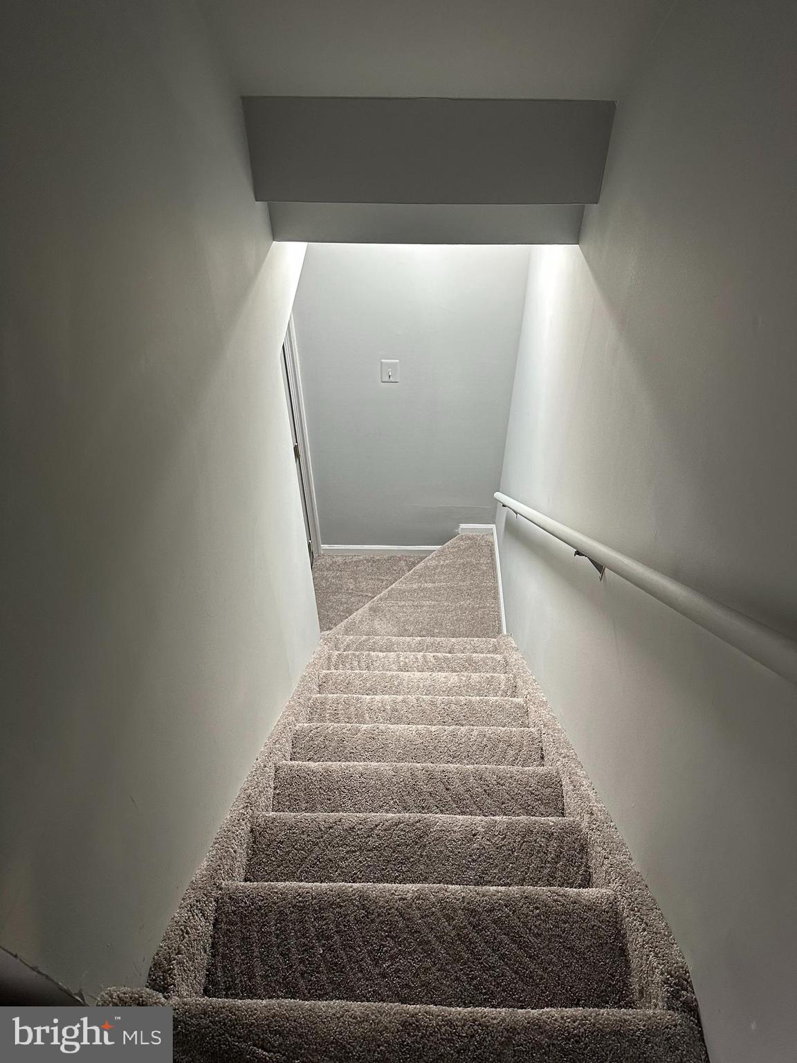 KINGS WOODS - Residential Lease