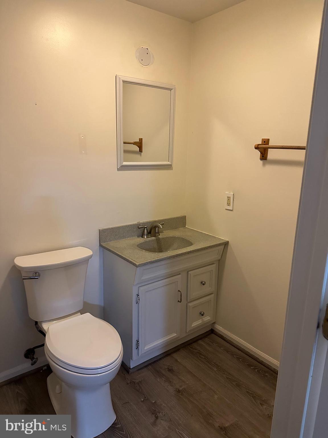 KINGS WOODS - Residential Lease