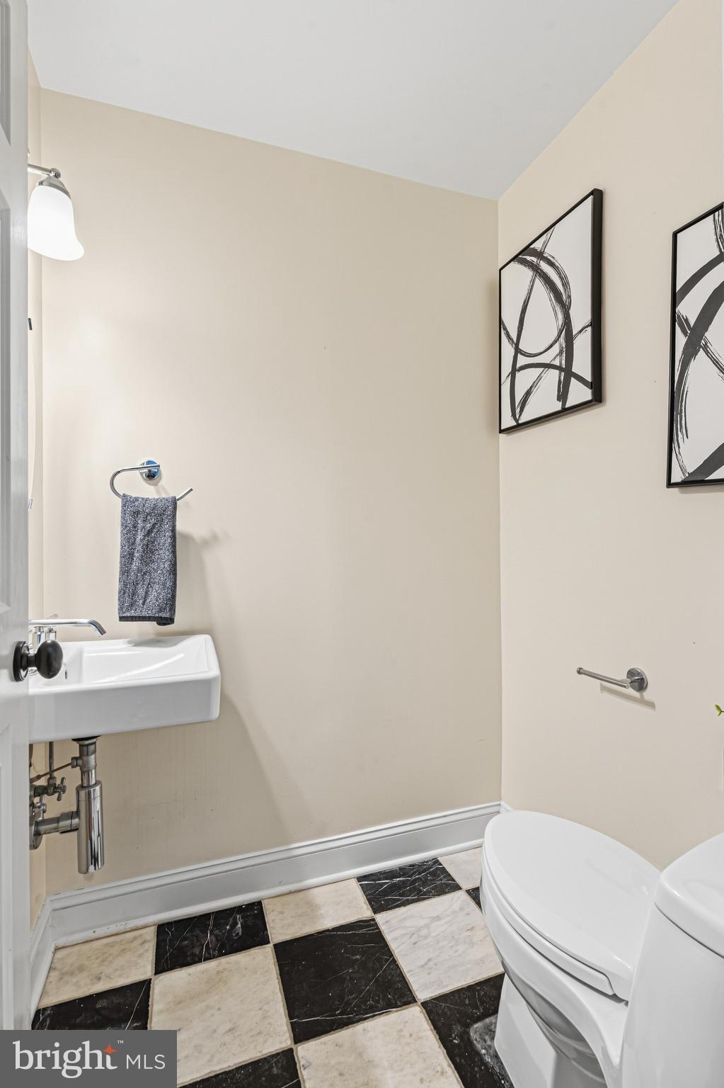 TOWSON - Residential