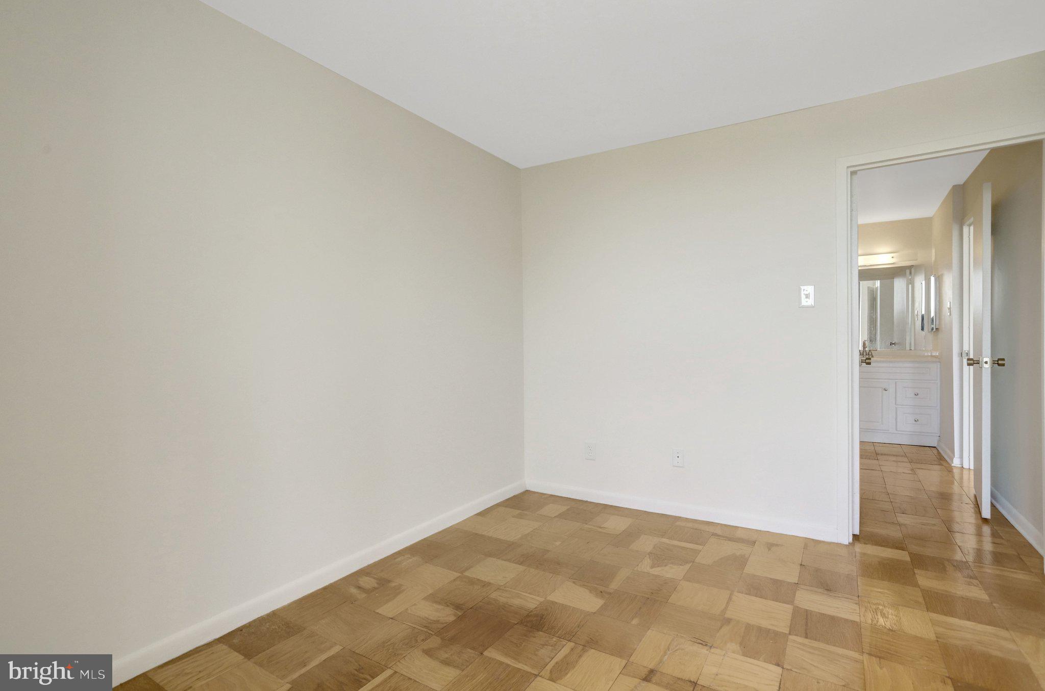 RADNOR - FORT MYER HEIGHTS - Residential