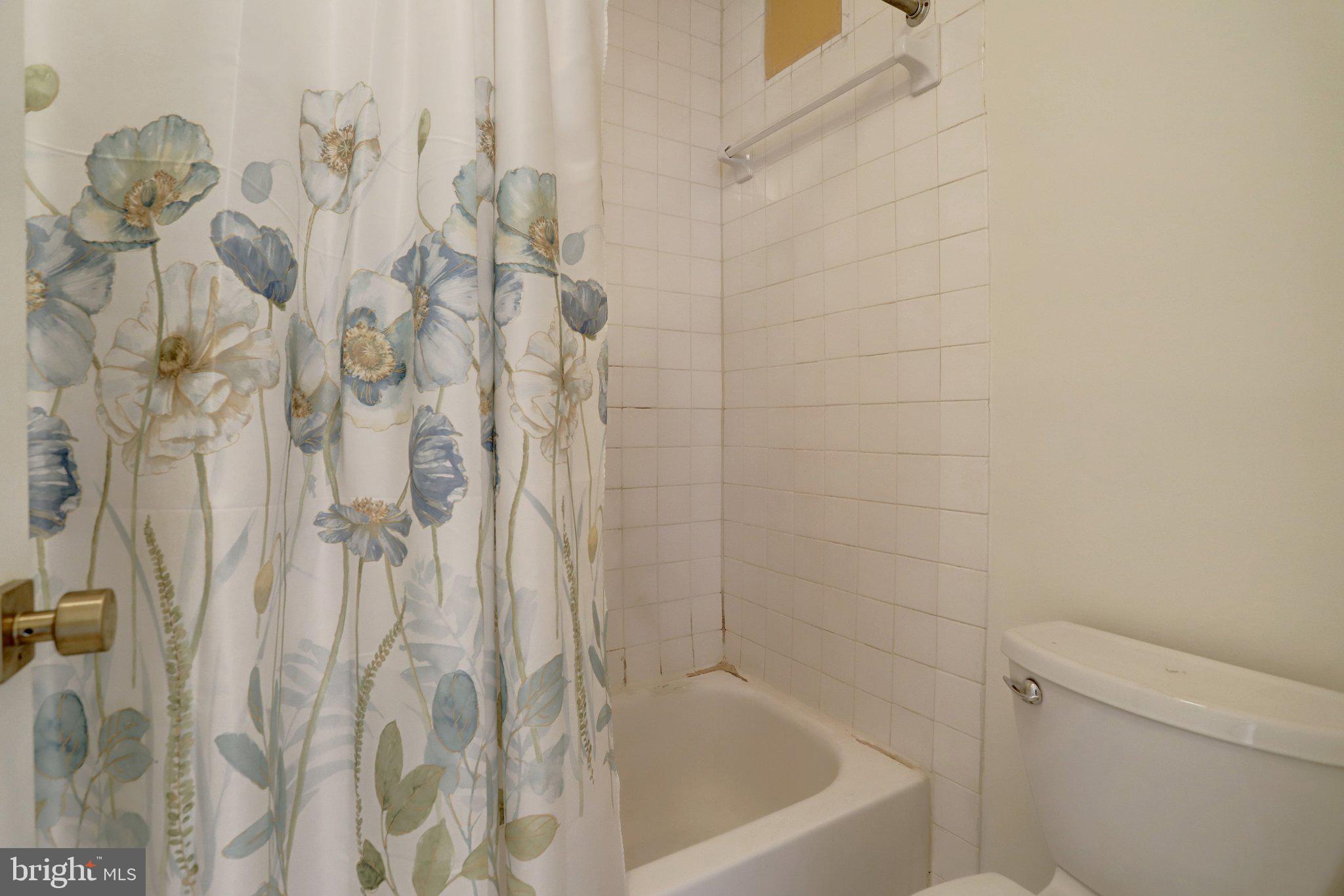 RADNOR - FORT MYER HEIGHTS - Residential