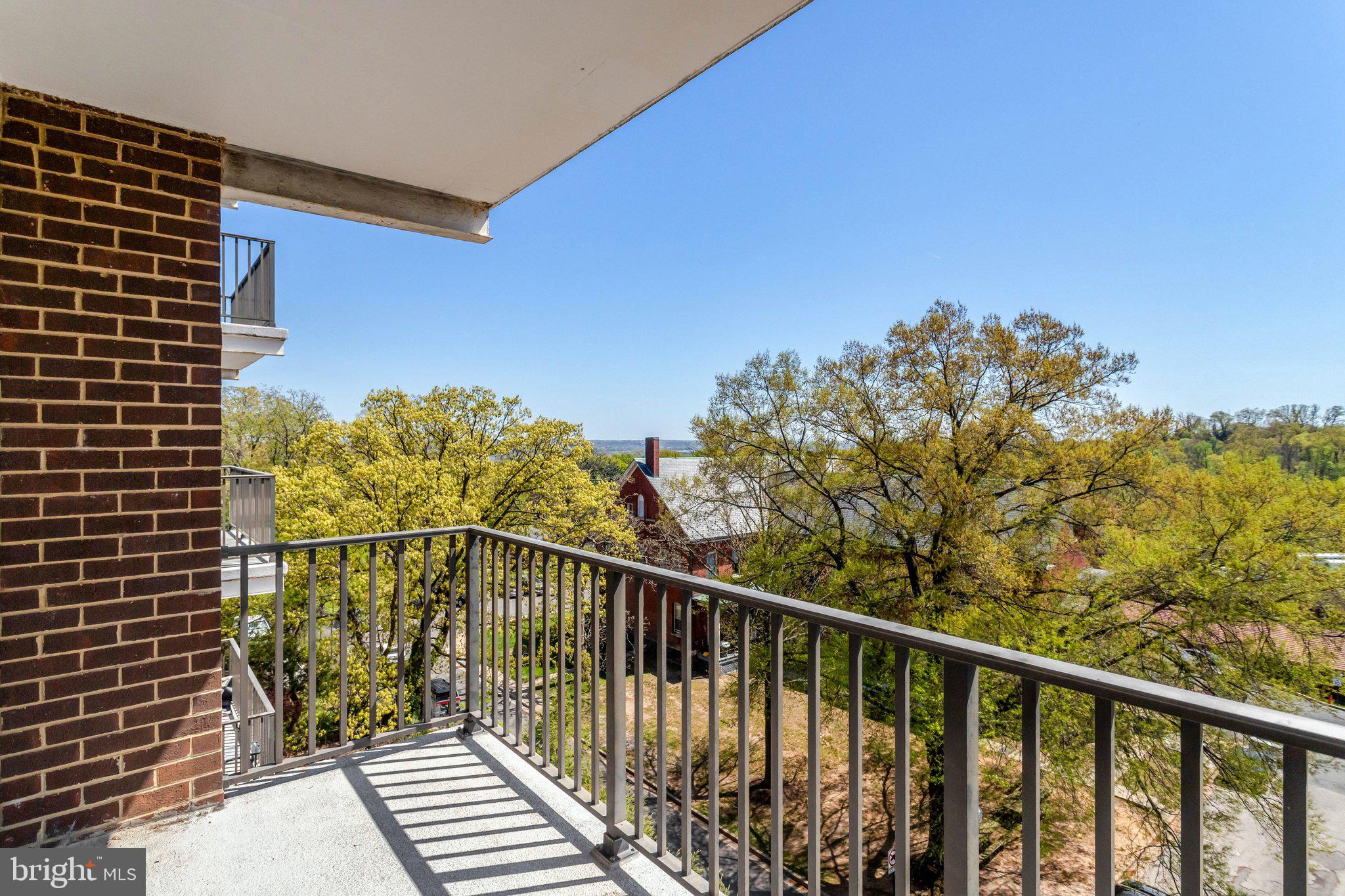 RADNOR - FORT MYER HEIGHTS - Residential