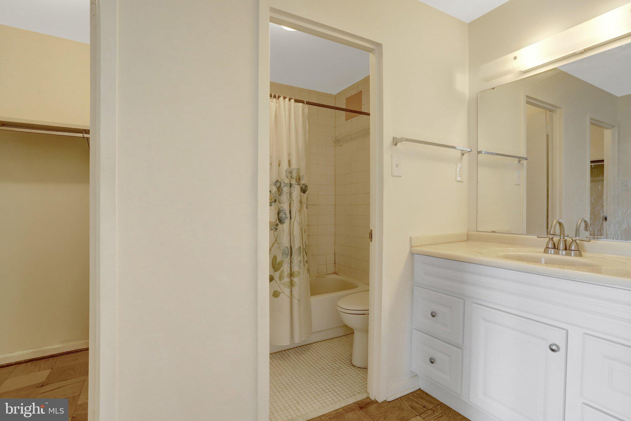 RADNOR - FORT MYER HEIGHTS - Residential