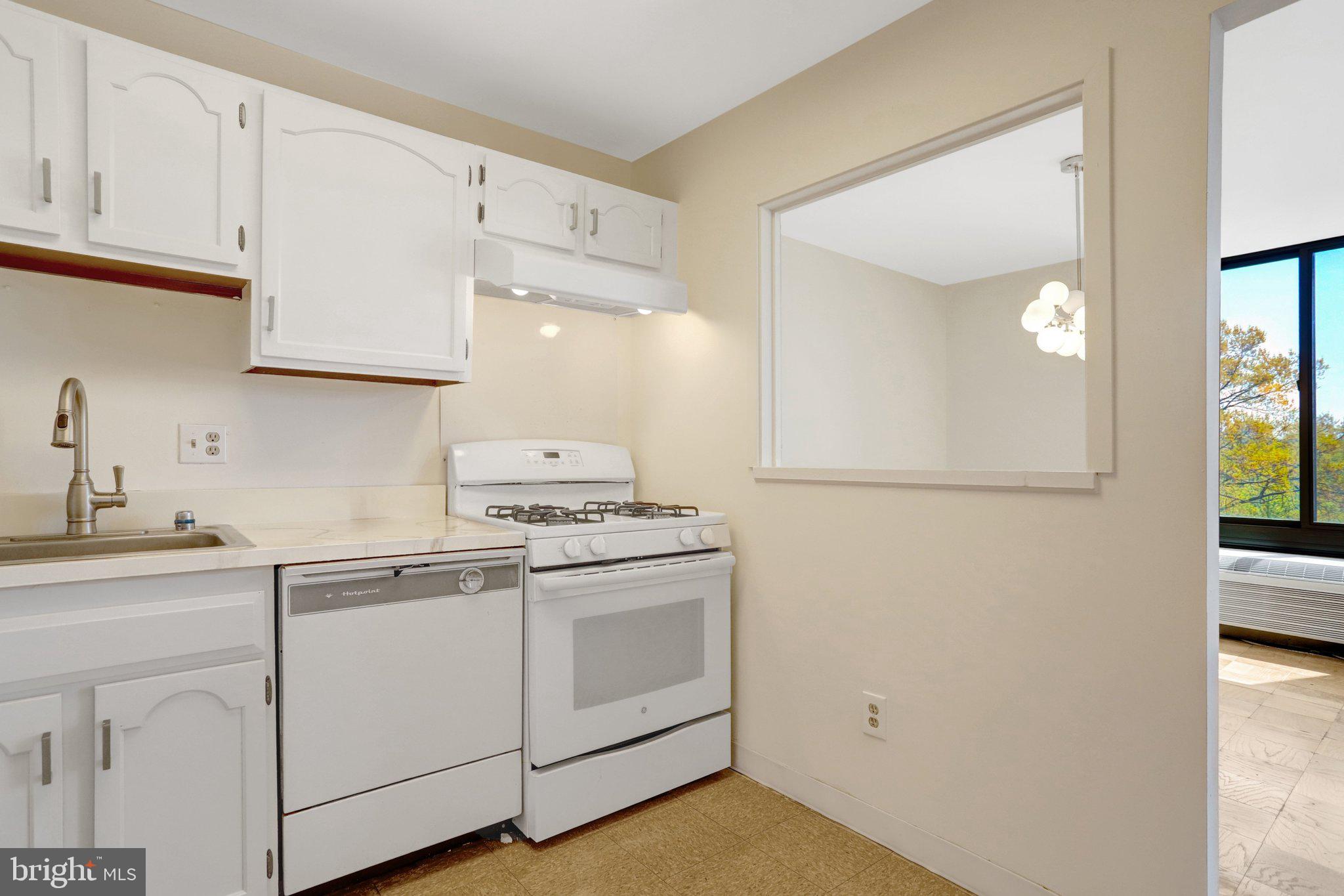 RADNOR - FORT MYER HEIGHTS - Residential