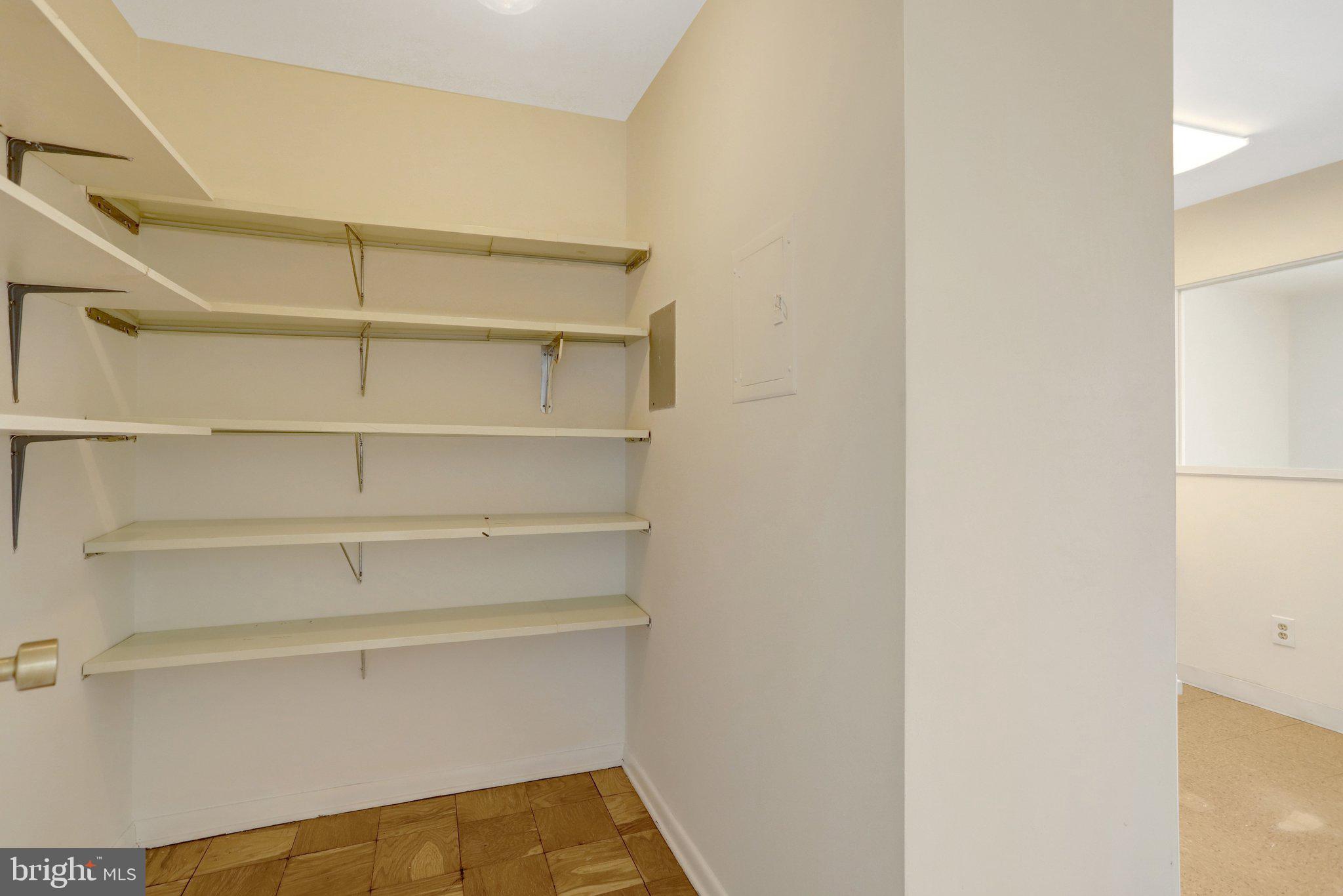 RADNOR - FORT MYER HEIGHTS - Residential