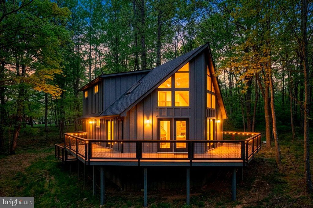 Photo of 325 Persimmon Hill Drive, ROSELAND, VA 22967 (MLS # VANL2000656)