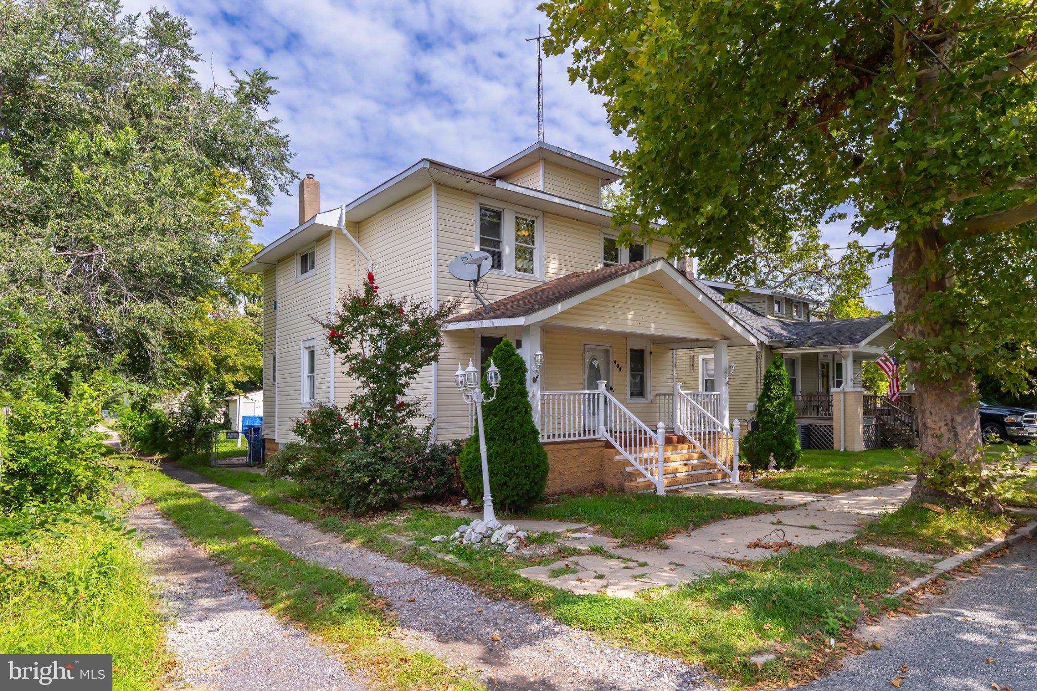 402 - 404 F STREET