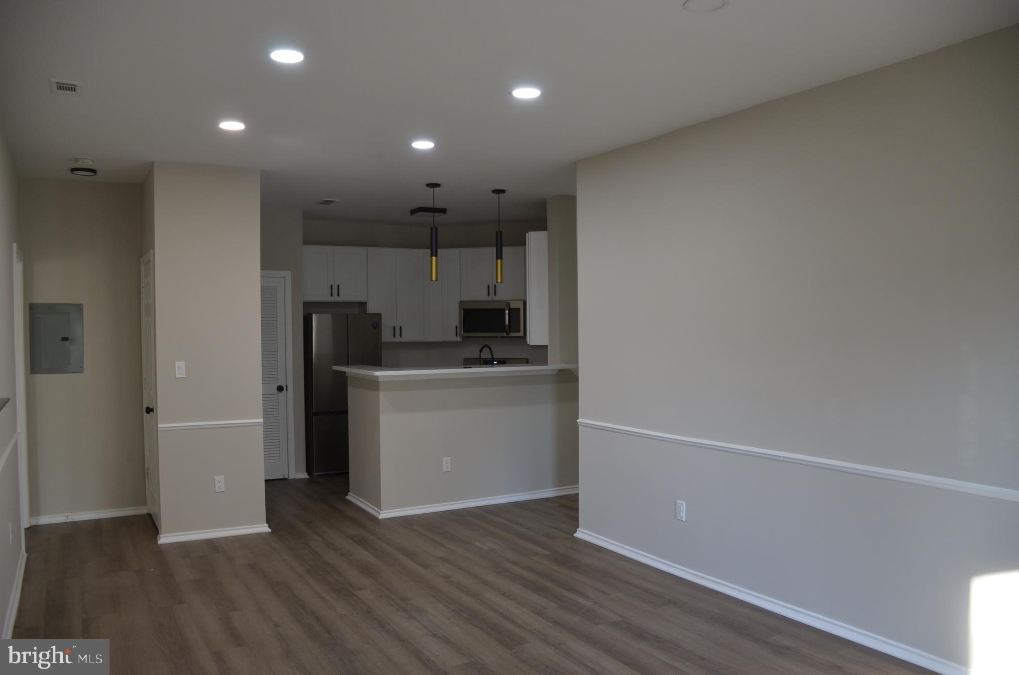 STONECROFT CONDO - Residential