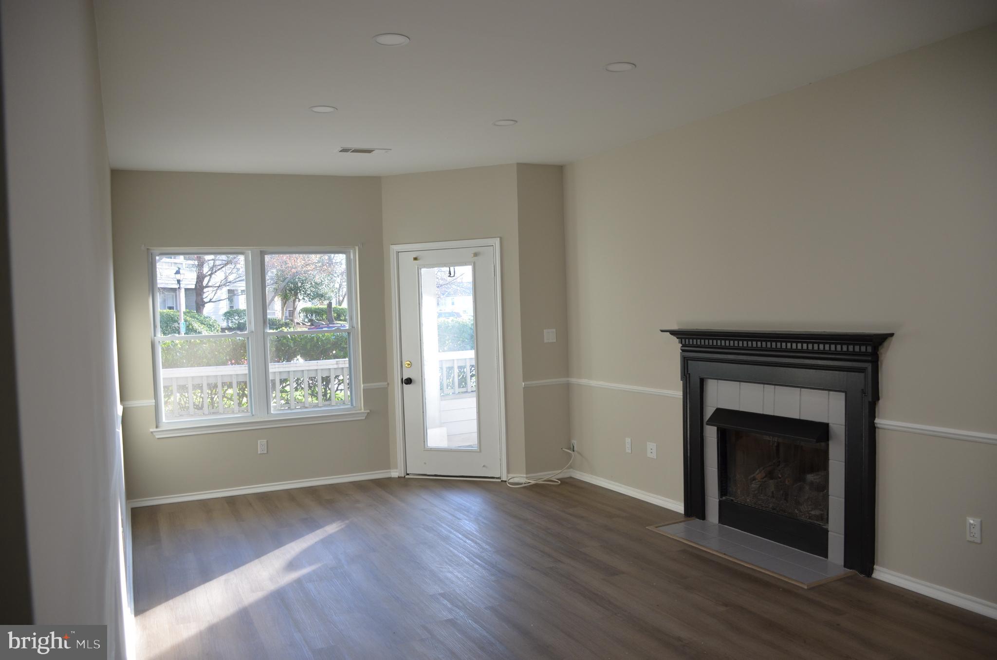 STONECROFT CONDO - Residential